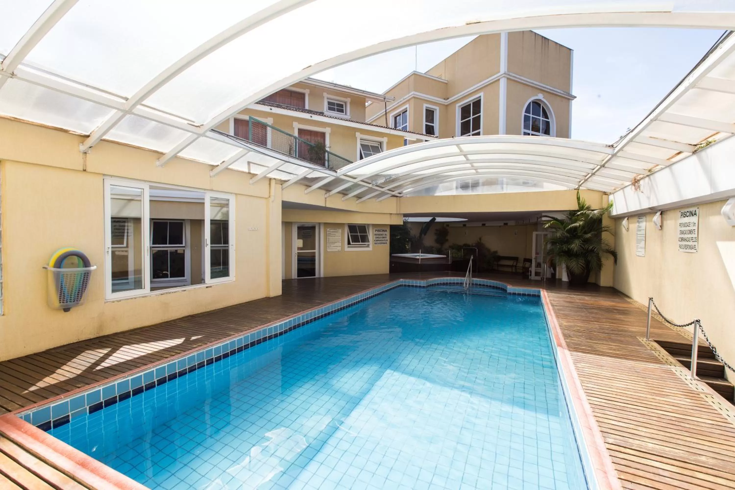 Swimming Pool in Hotel Villa Michelon