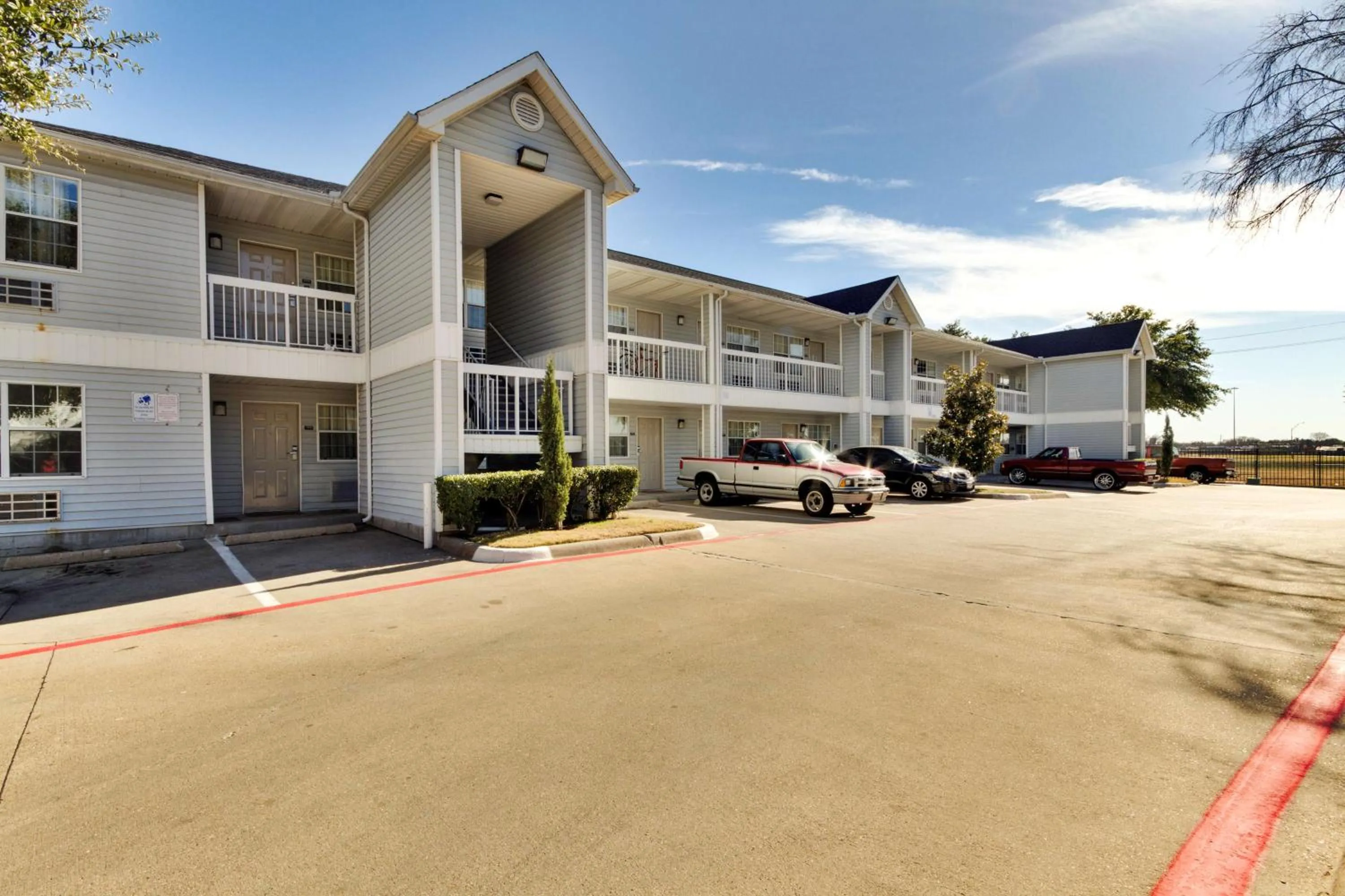 Property building in Studio 6-Dallas, TX - Garland - Northeast