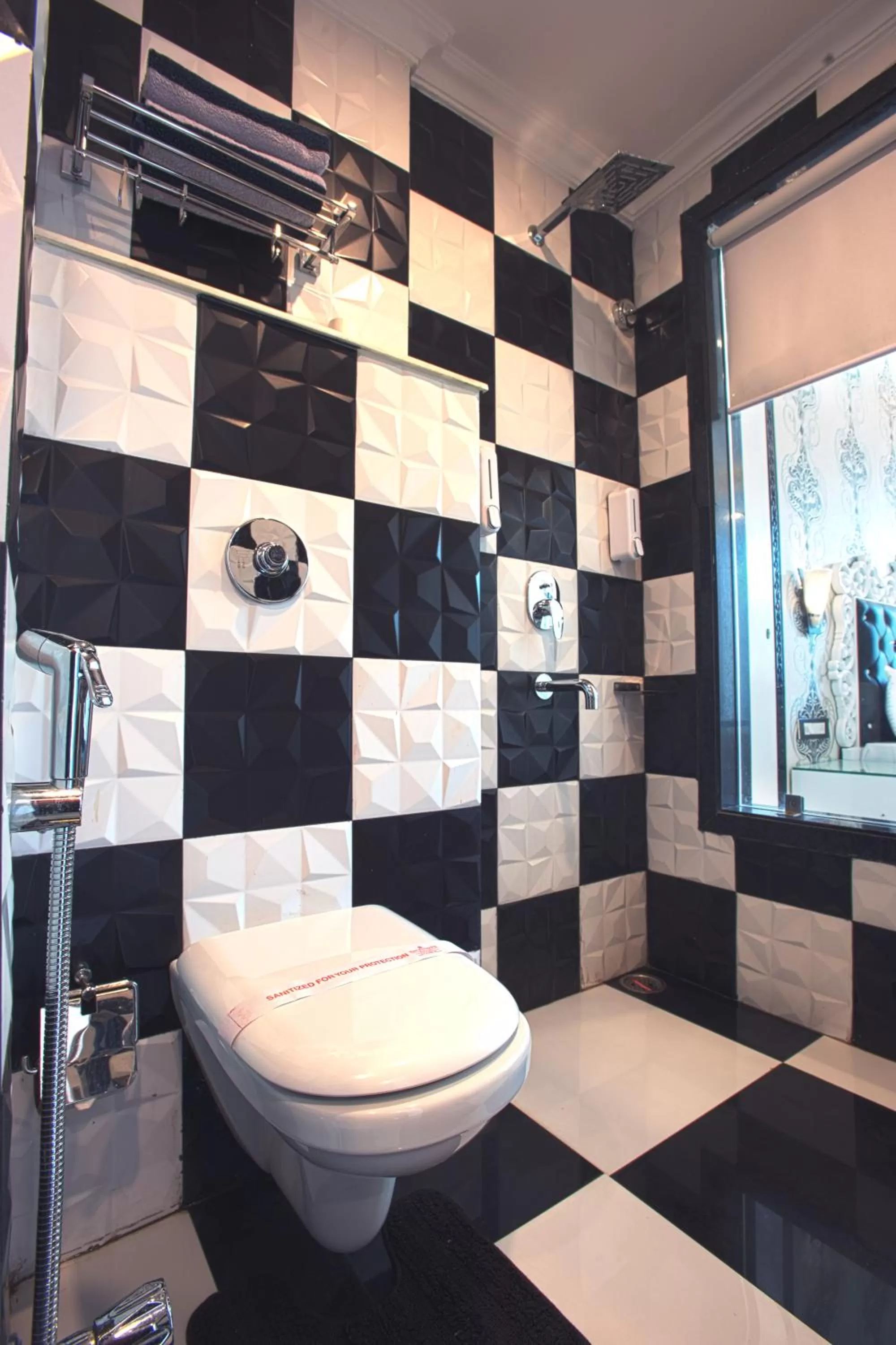 Bathroom in Hotel Heritage Inn at Assi Ghat