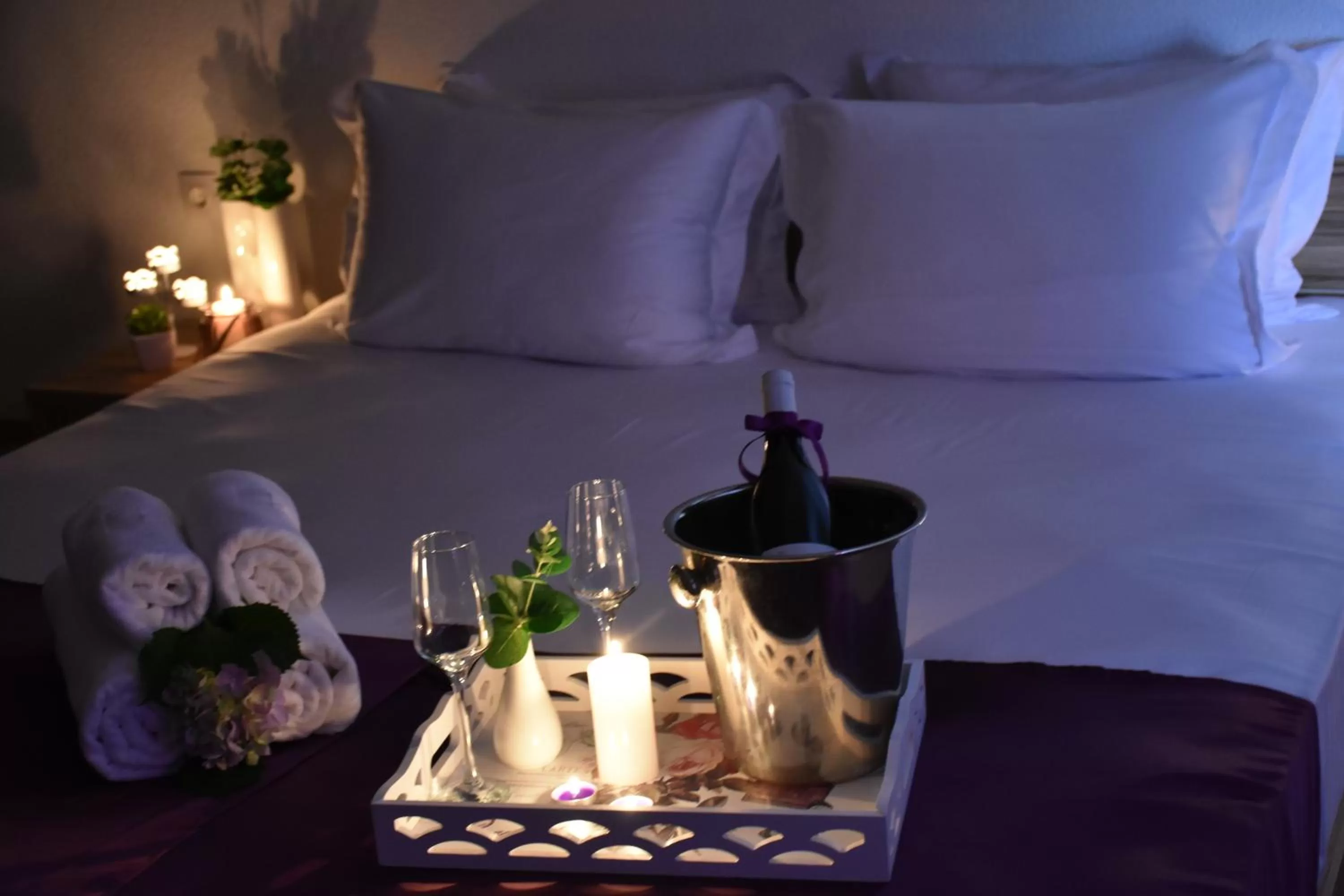 Bed in Hotel and winery LOZAR