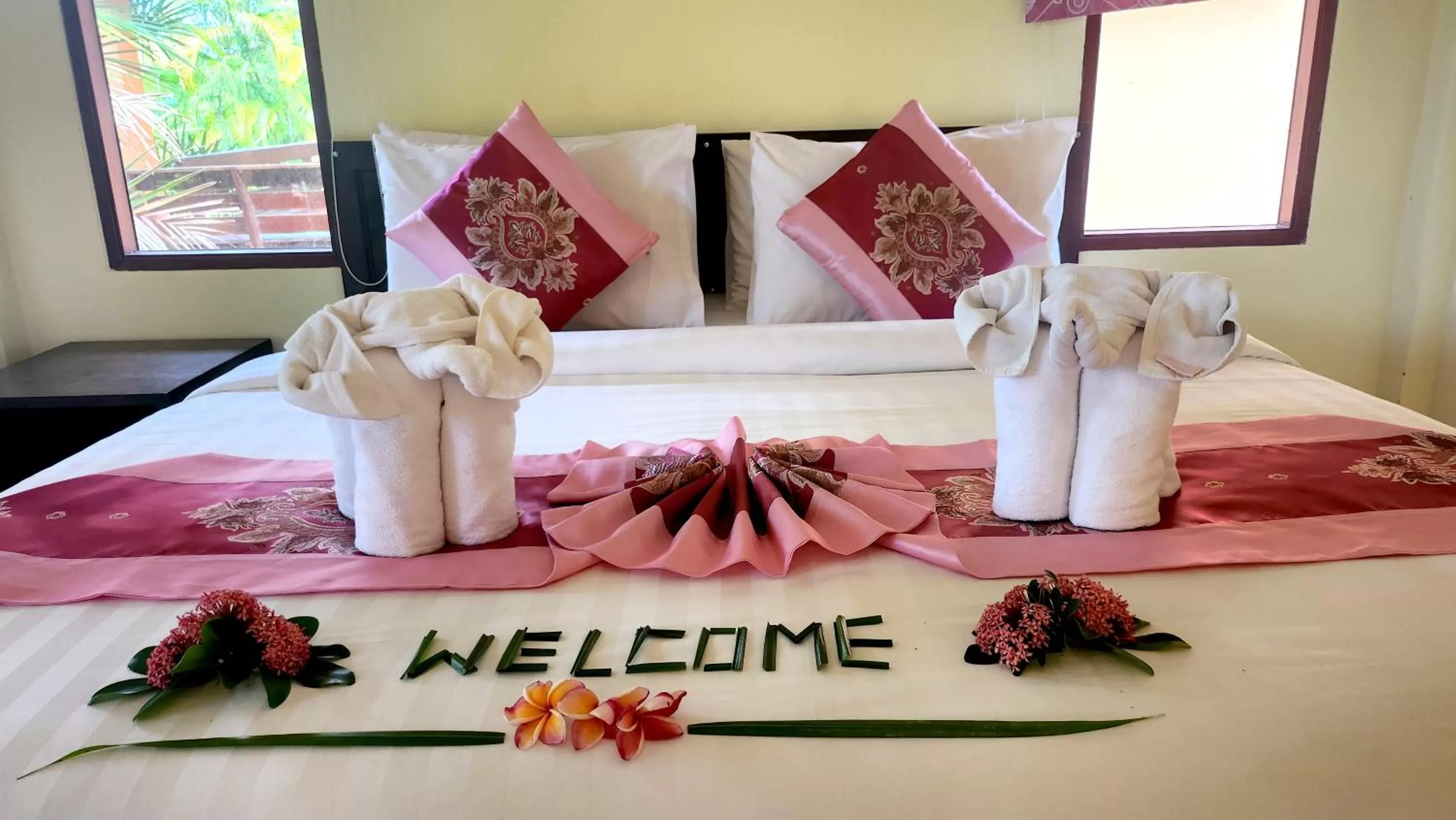 Bed in Sawaddee Aonang Resort