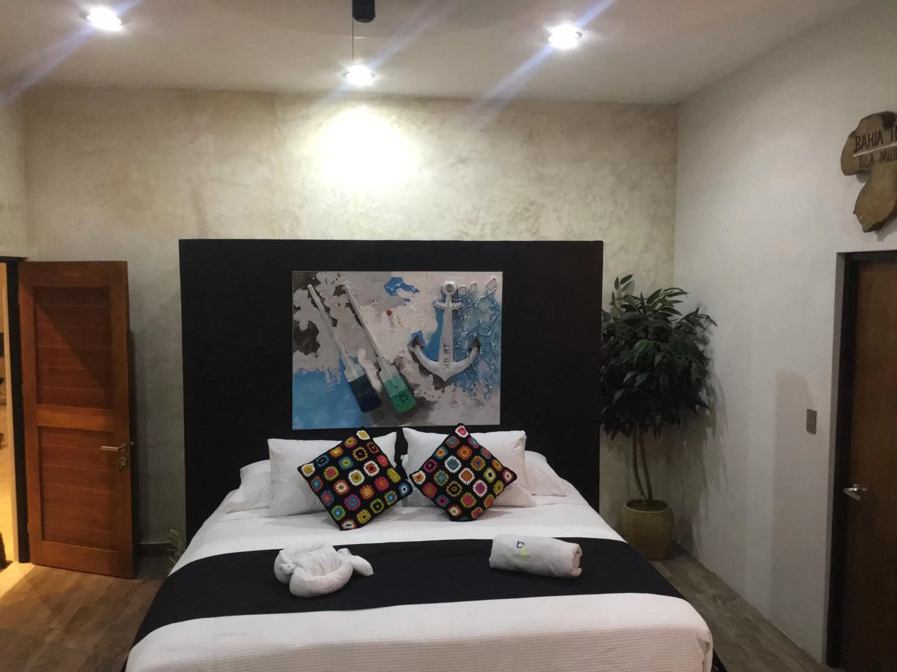 Photo of the whole room, Bed in Bahia Tolok