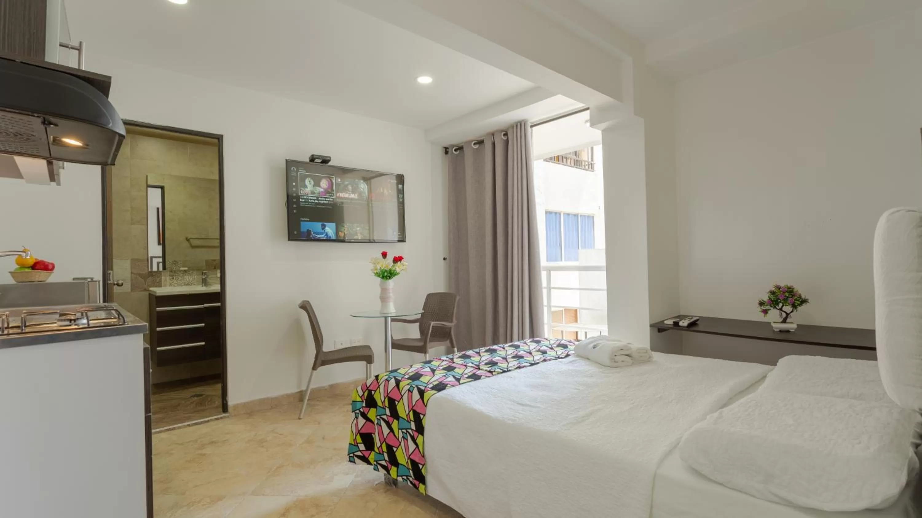 Photo of the whole room, Bed in Hollywood Beach Suite