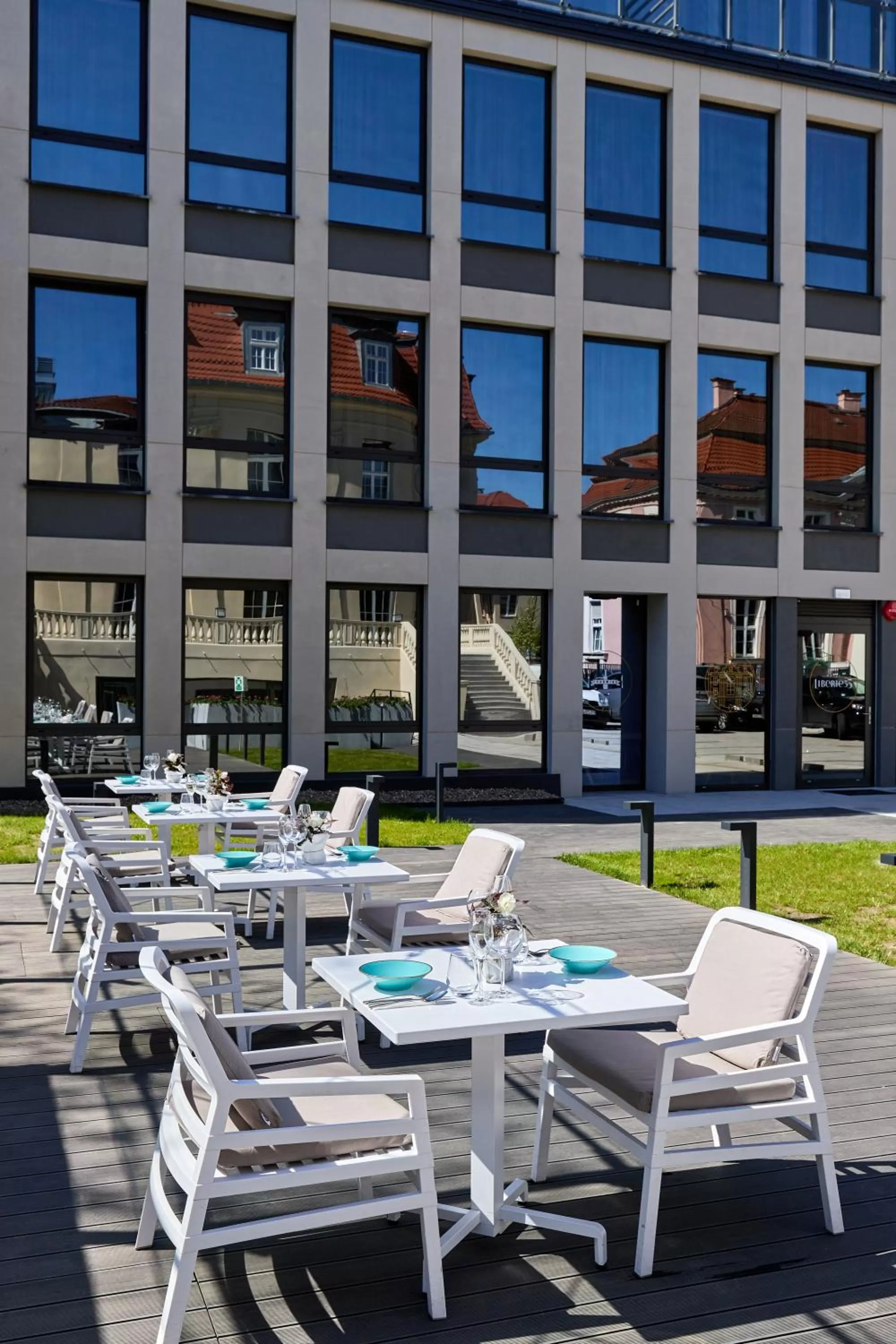 Patio in Hotel Liberté 33