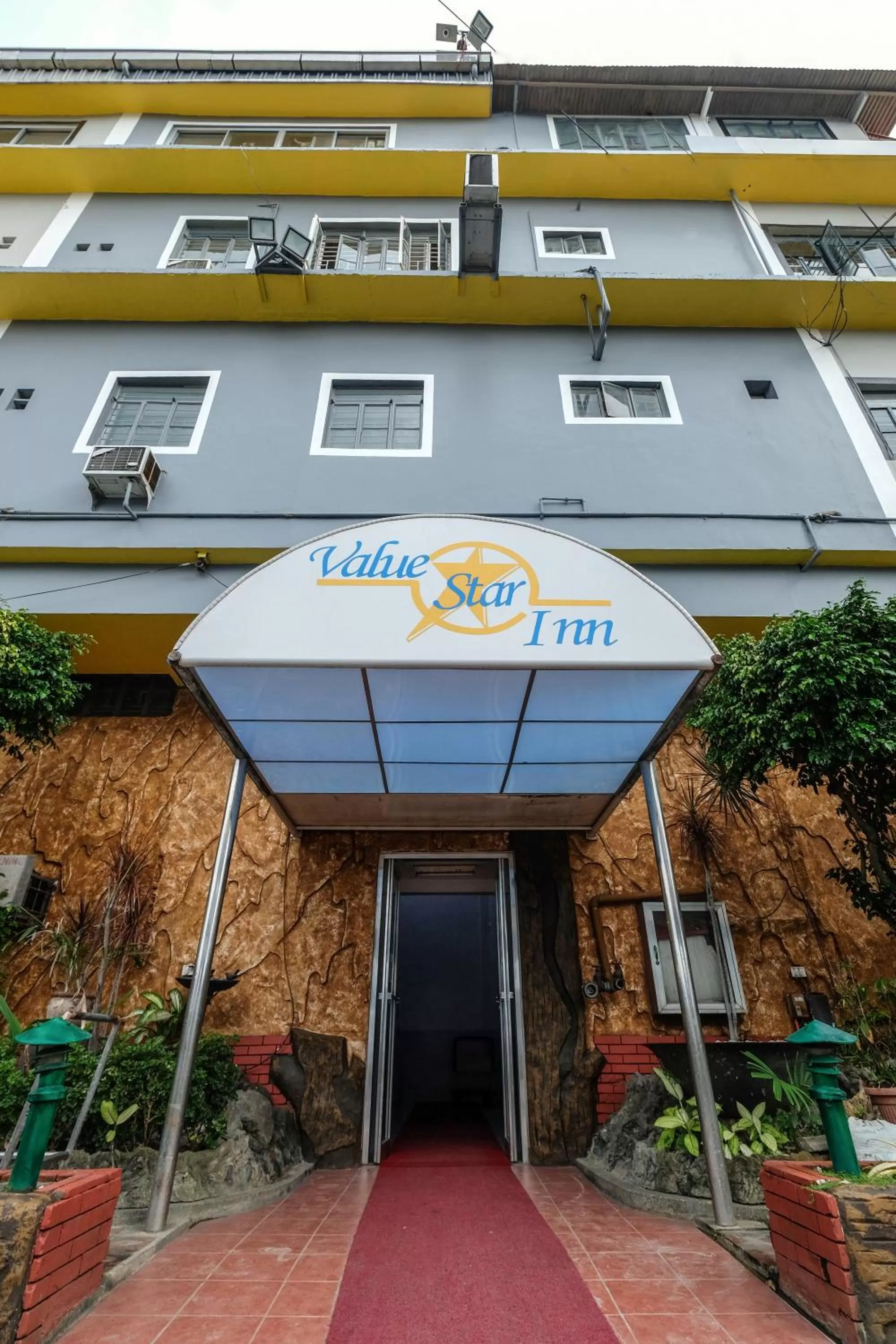 Facade/entrance in Value Star Inn