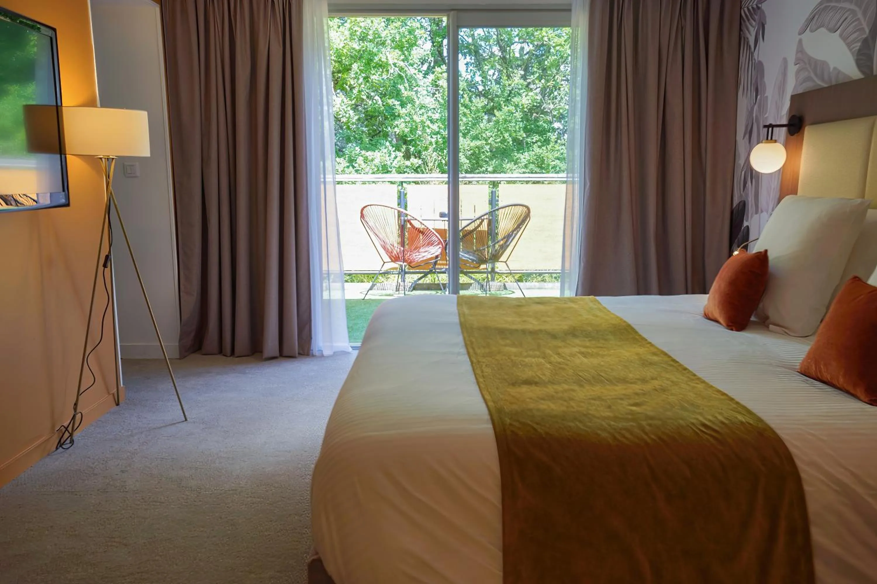 Bedroom, Bed in Quintessia