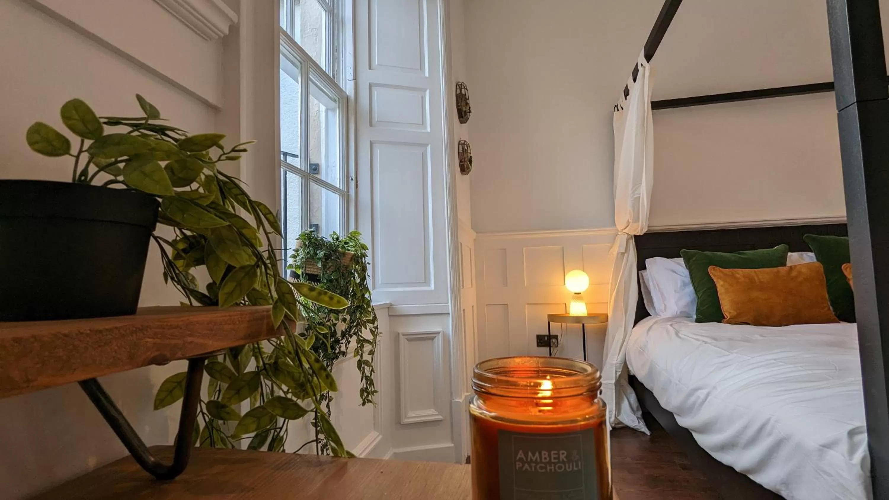 Bed in Slateford House 1770 Luxury Aparthotel by The House of Danu