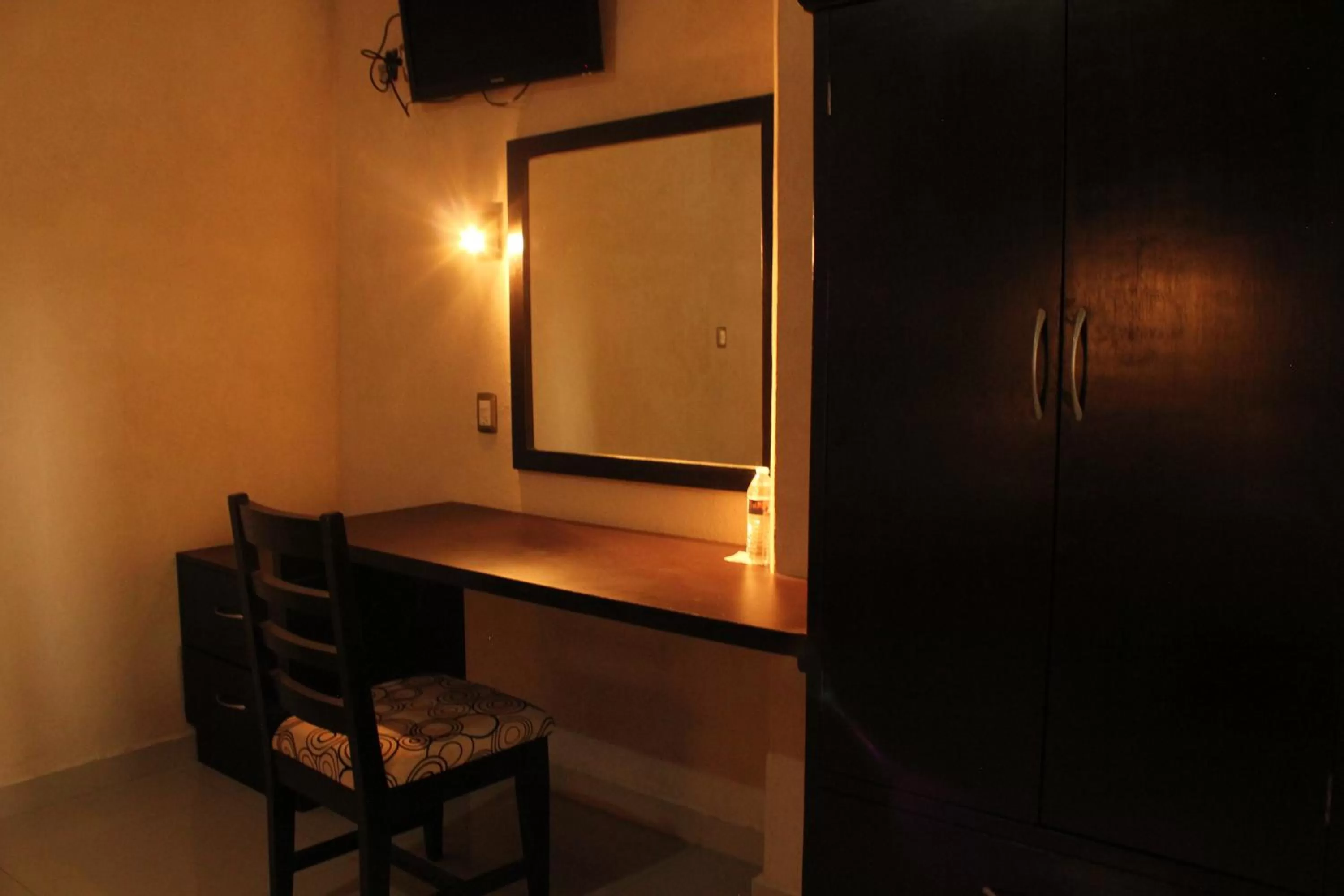 hair dresser in Hotel Madrid