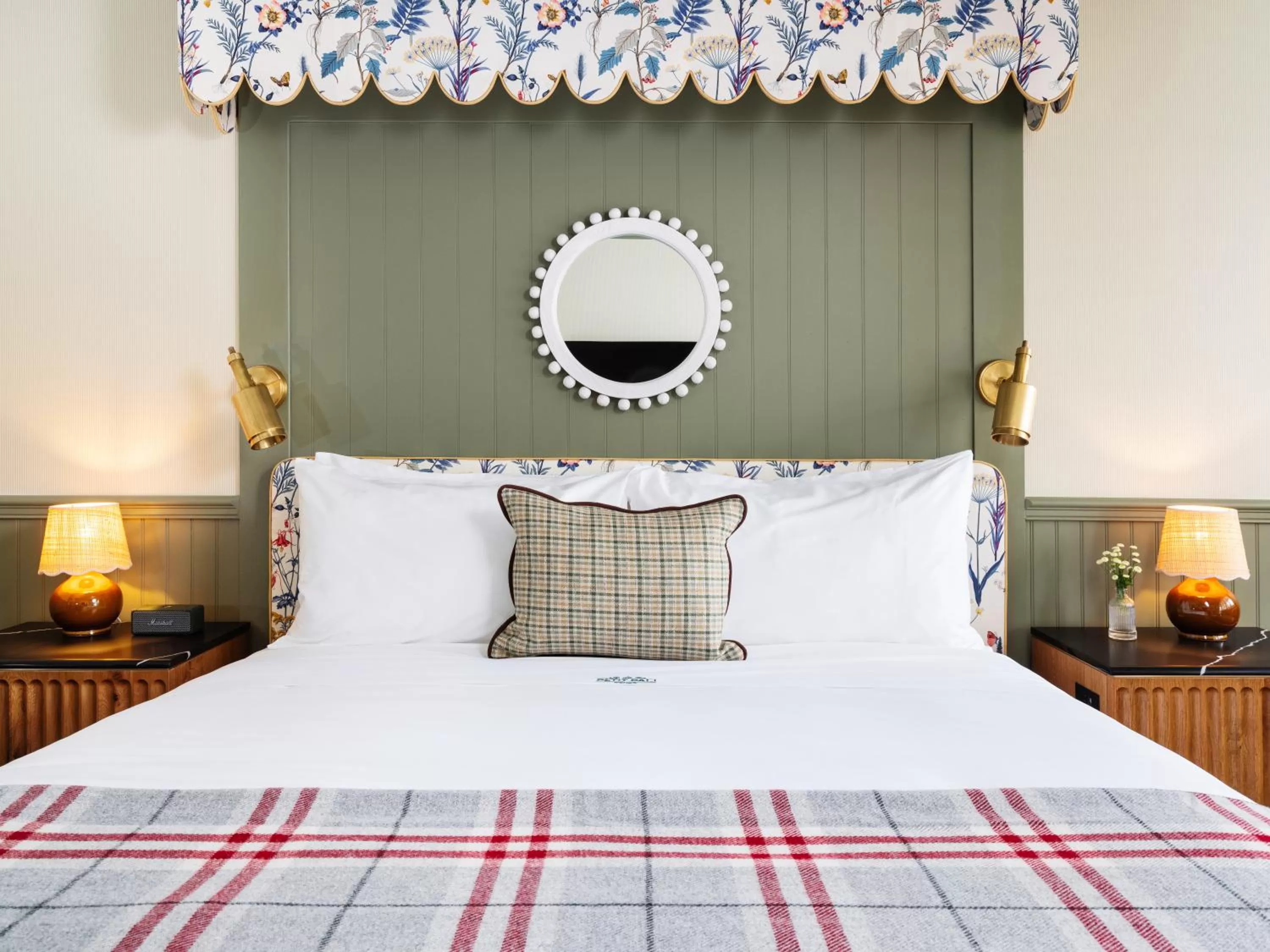 Bed in Le Petit Pali at 8th Ave