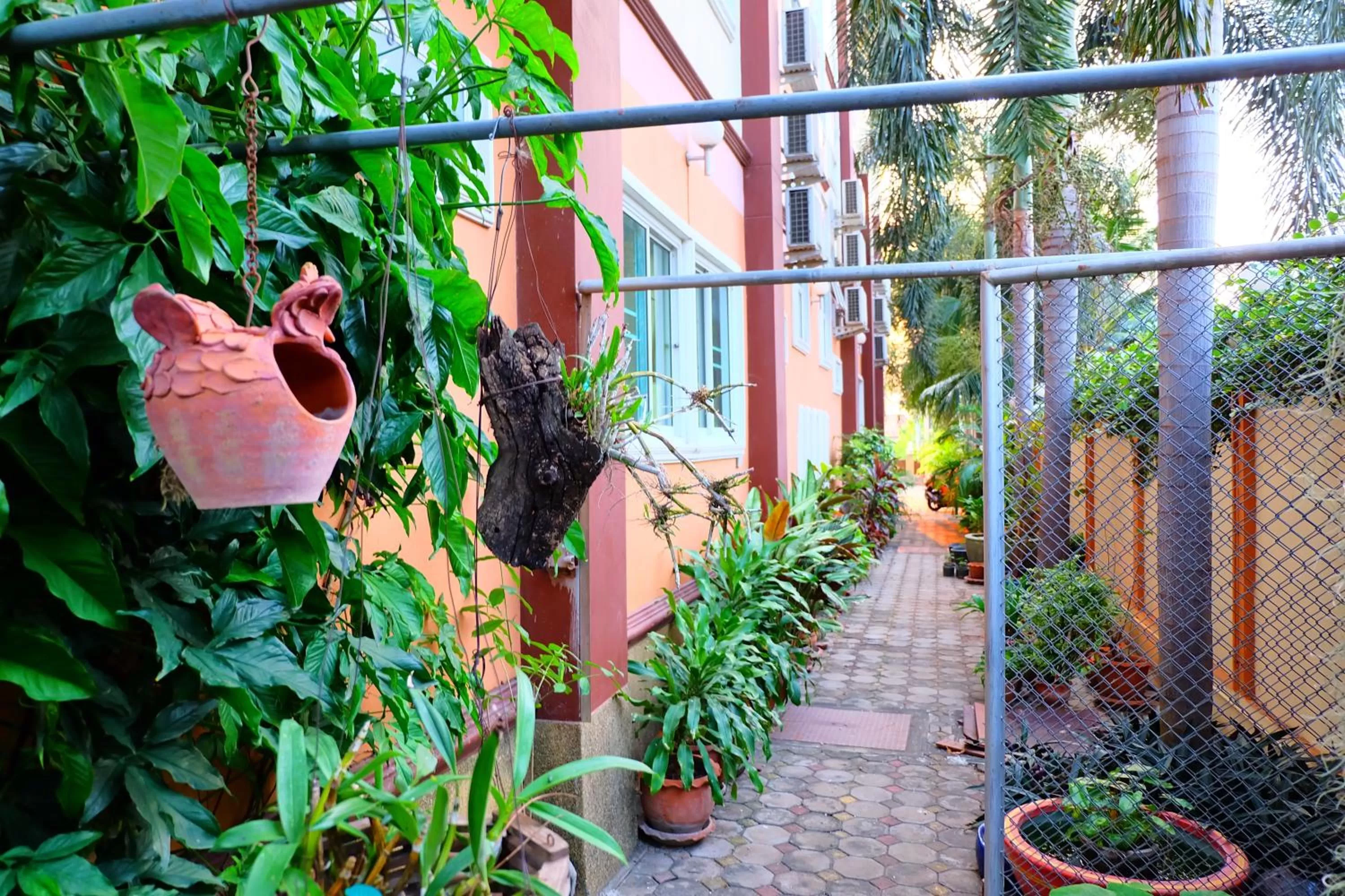 On site in Siam House Interplace