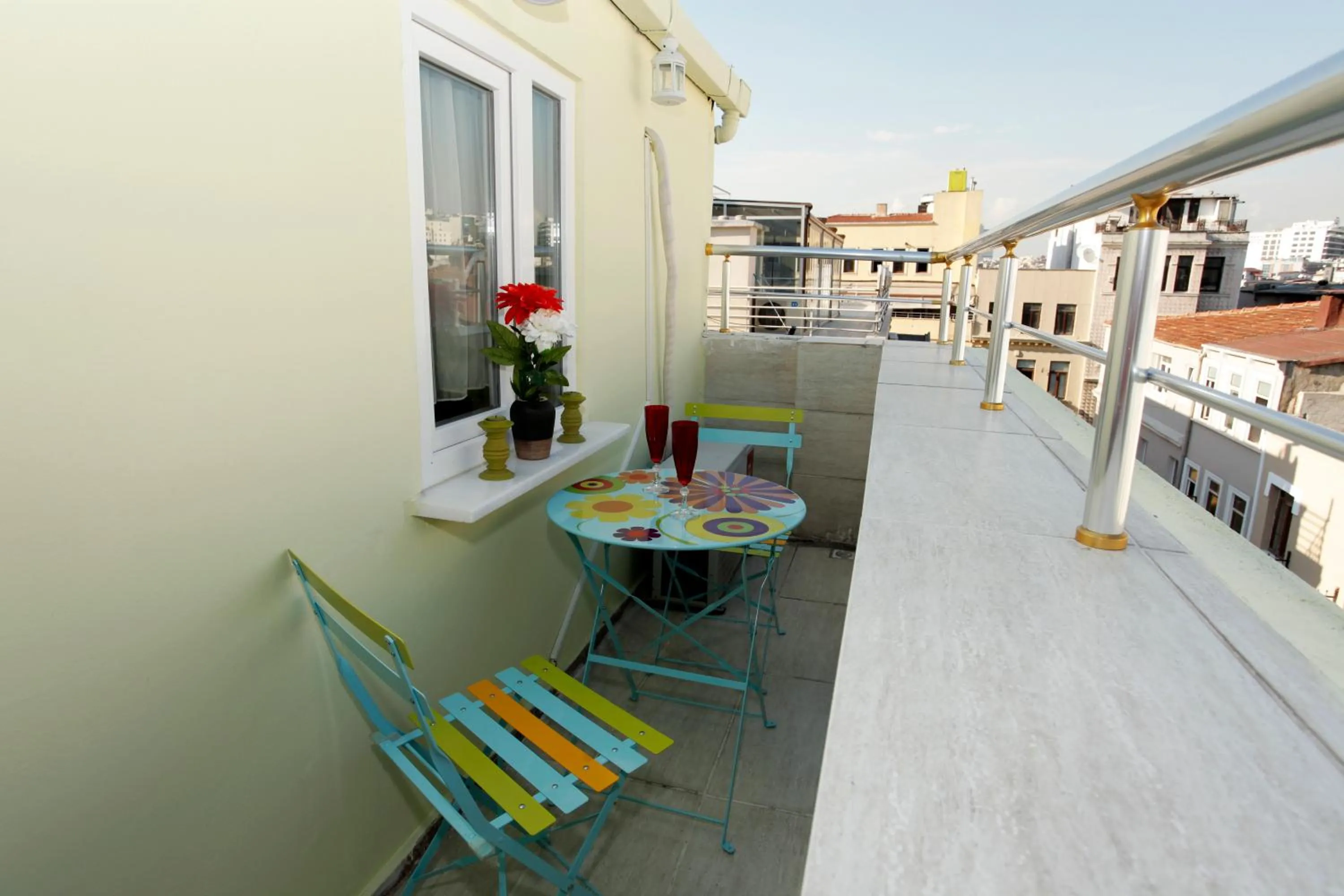 Balcony/Terrace in Taksim Istiklal Suites