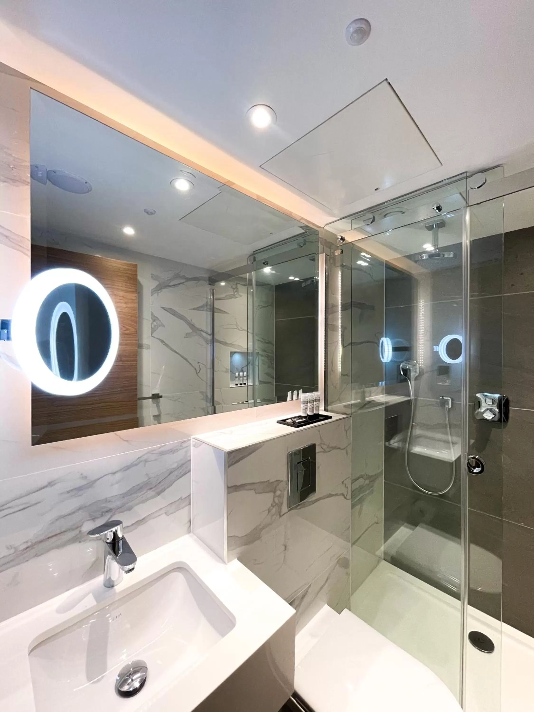 Merit Kensington Hotel