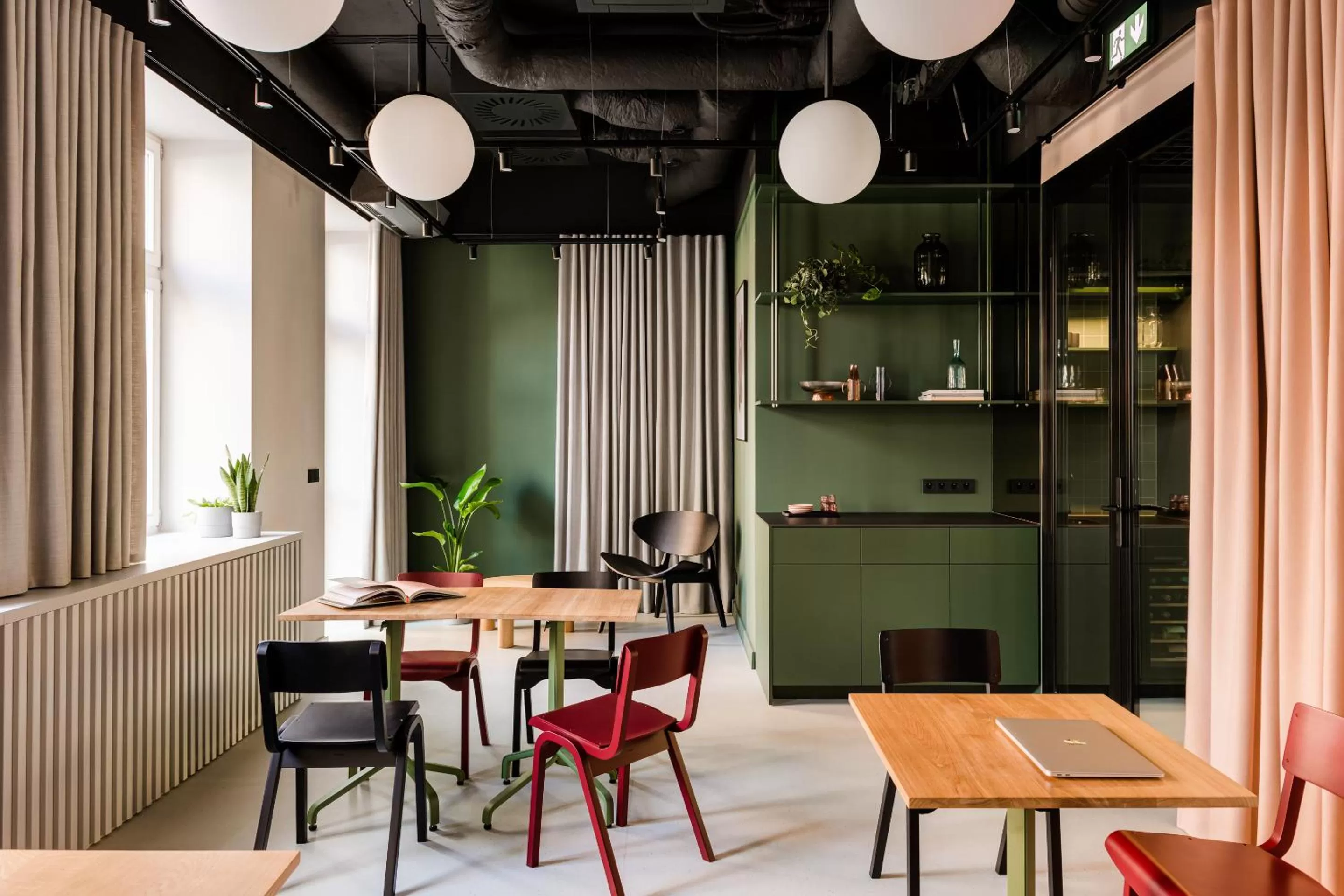 Meeting/conference room in PLANTONIA Aparthotel