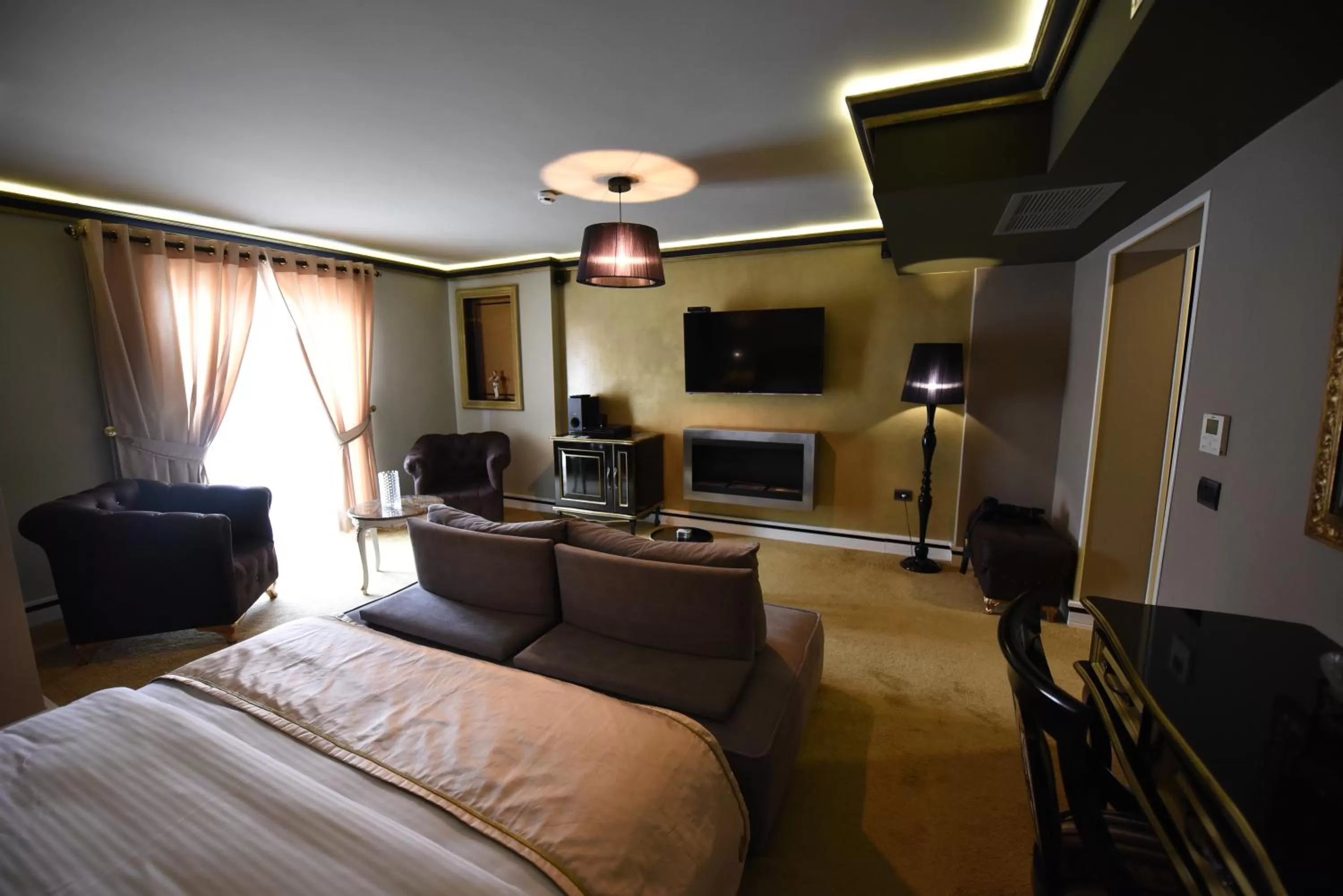 Photo of the whole room in Hotel Hymeti's Palace