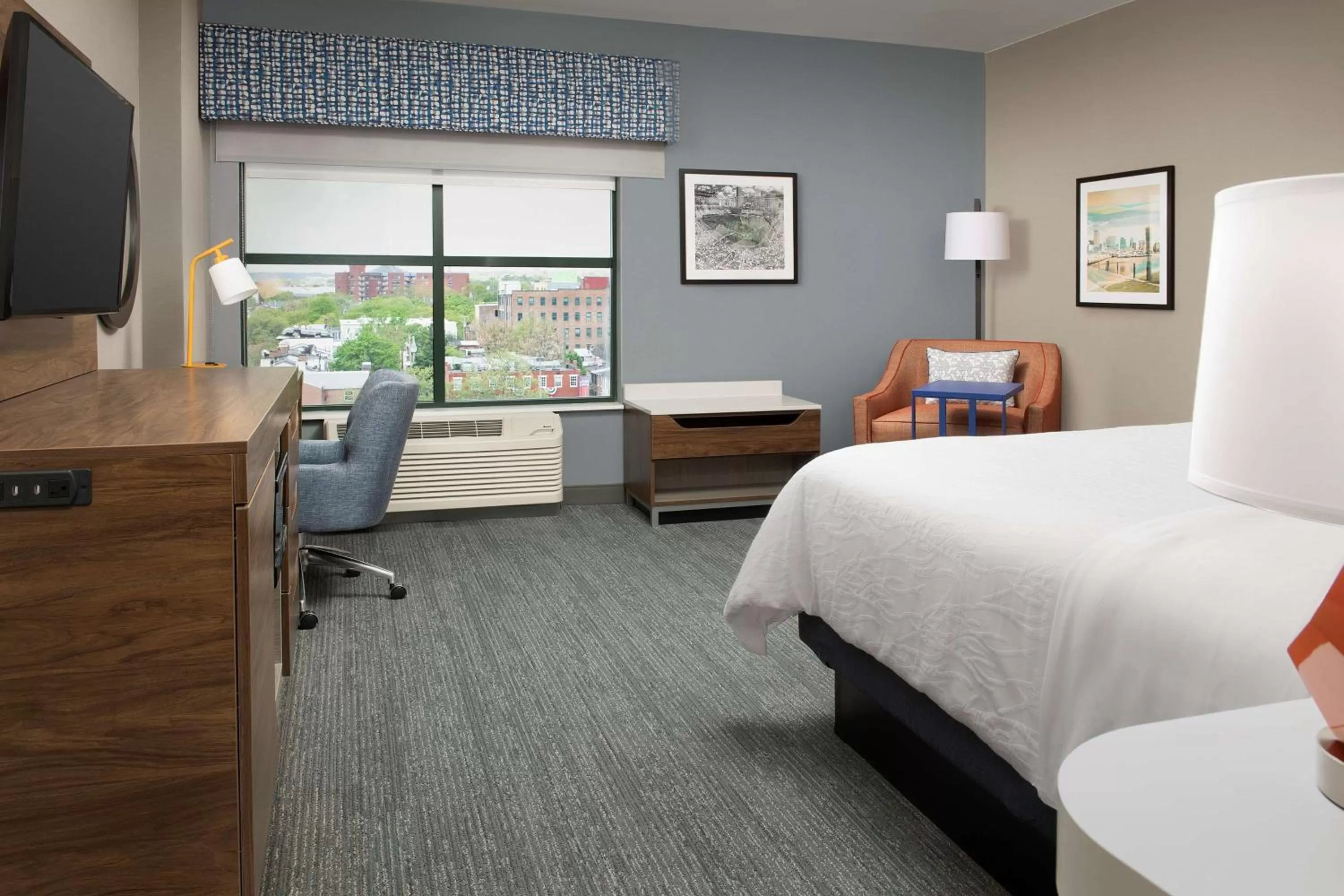 Bedroom, Bed in Hampton Inn Baltimore-Downtown-Convention Center