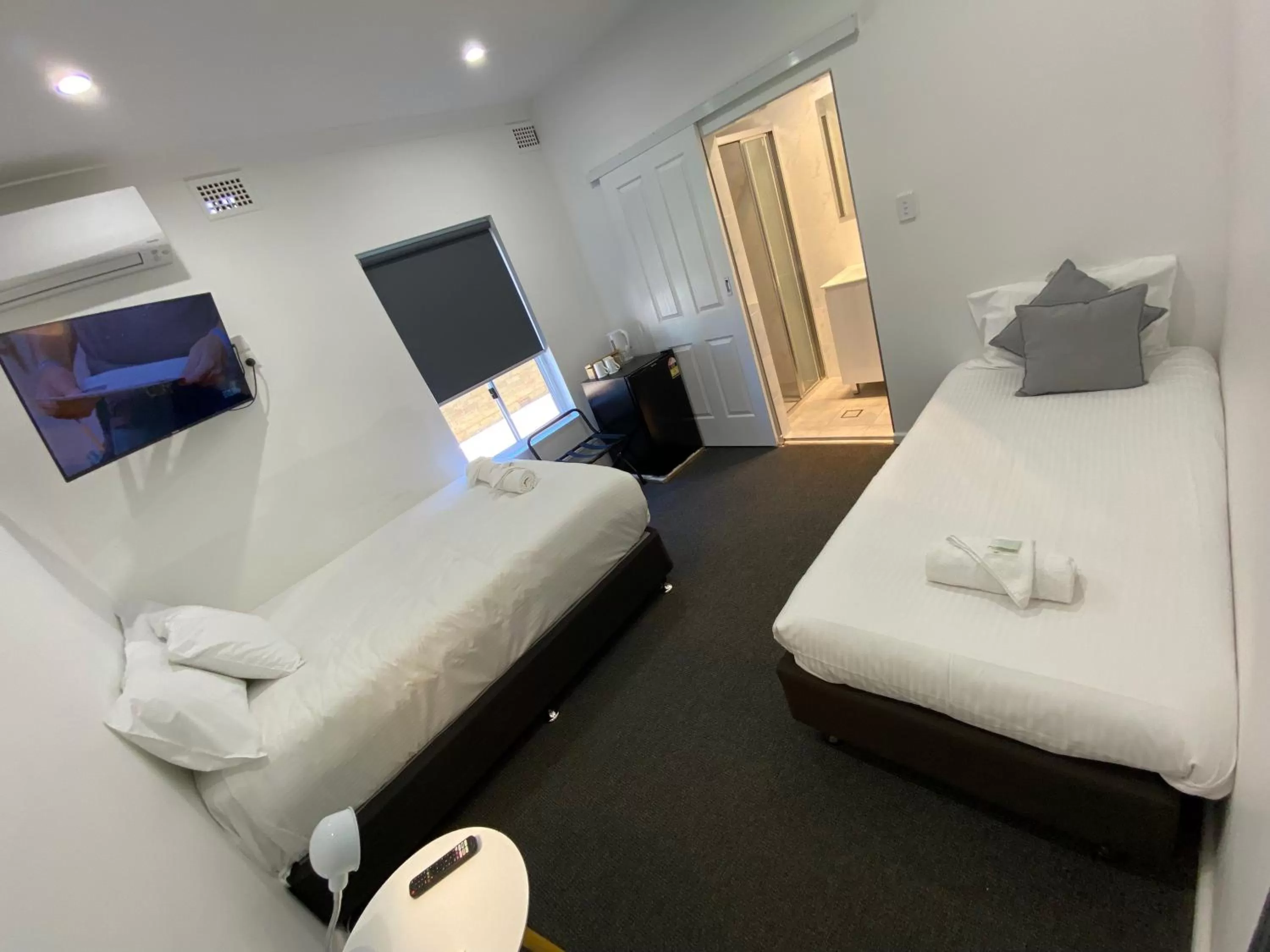 Bed in Central Motel Mudgee