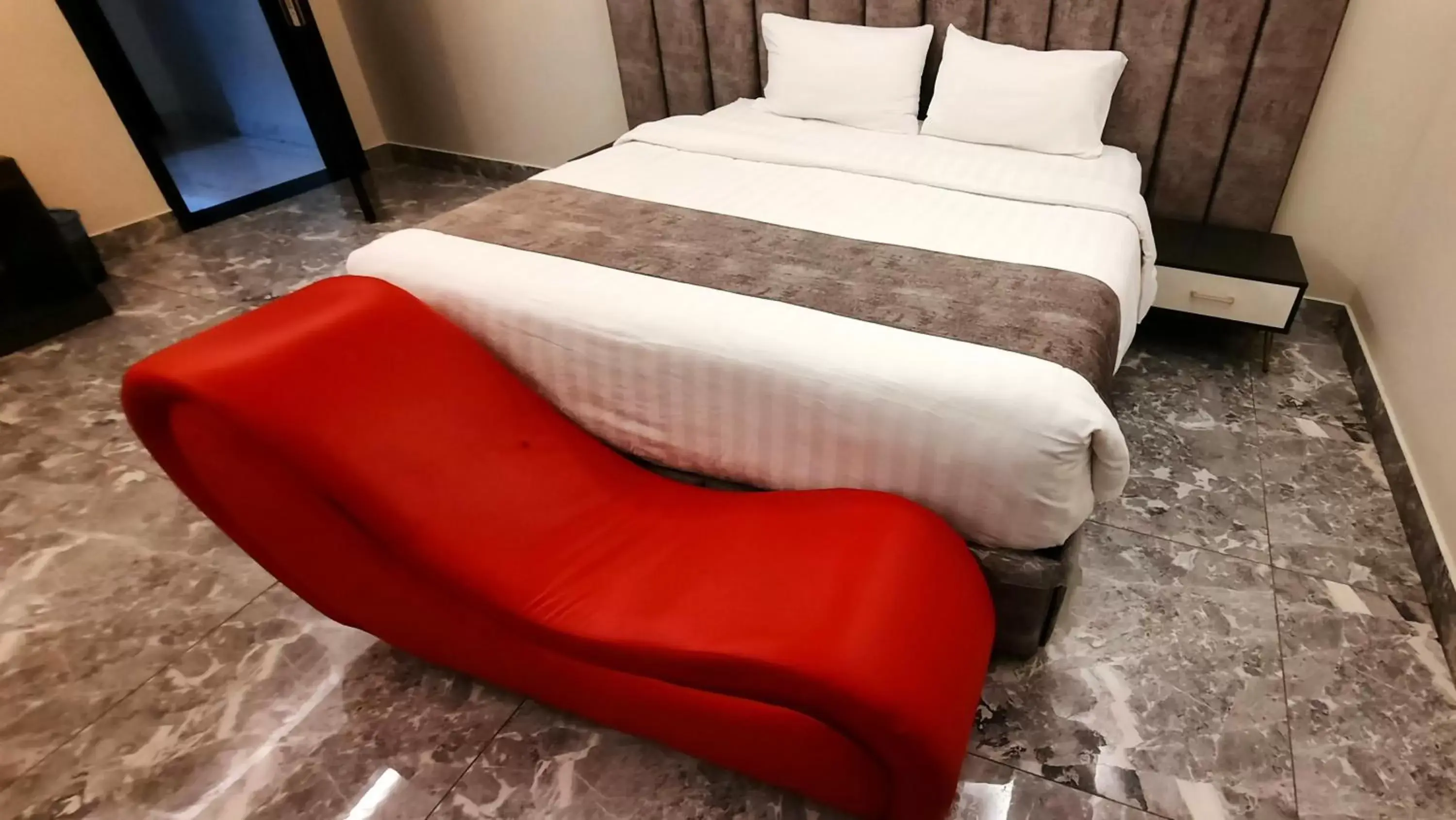 Deluxe King Studio in جولدن نيو جوان - Golden New Gewan - للشقق المخدومة Deluxe King Studio in جولدن نيو جوان - Golden New Gewan - للشقق المخدومة