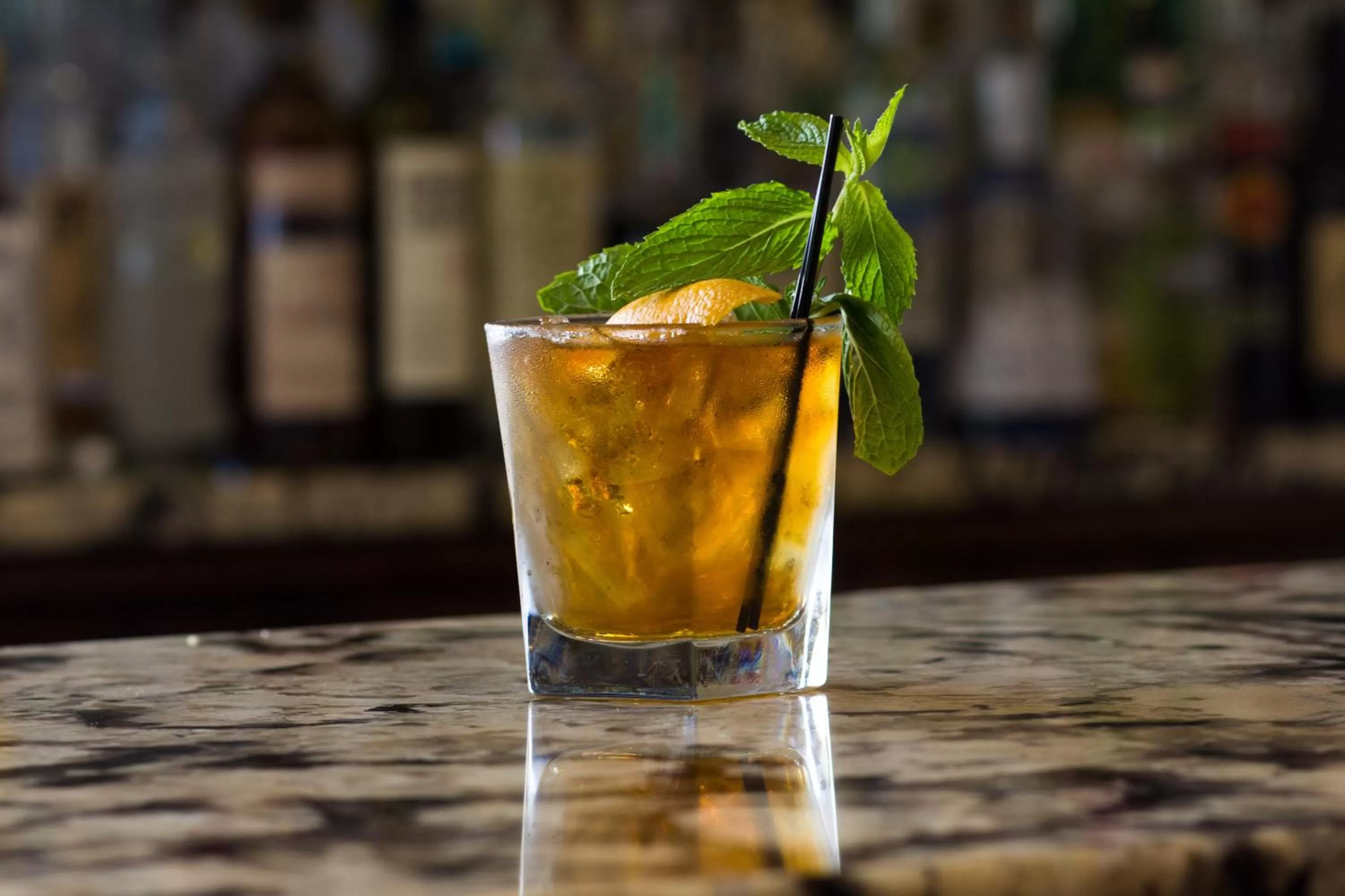 Food and drinks in Majestic Inn and Spa