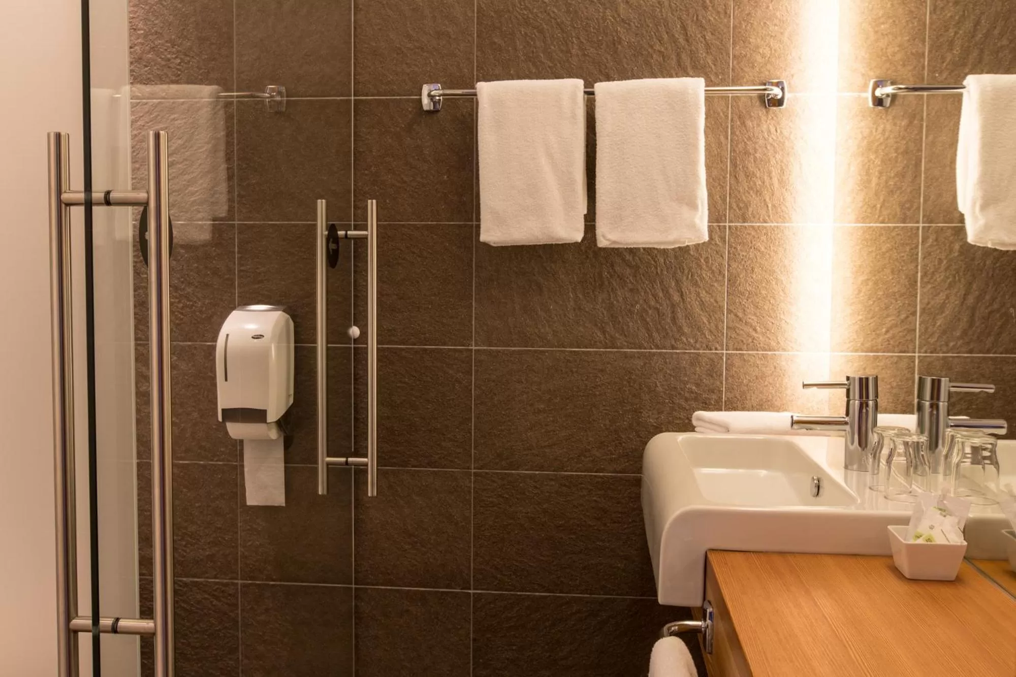 Shower in ACTIVE by Leitner's