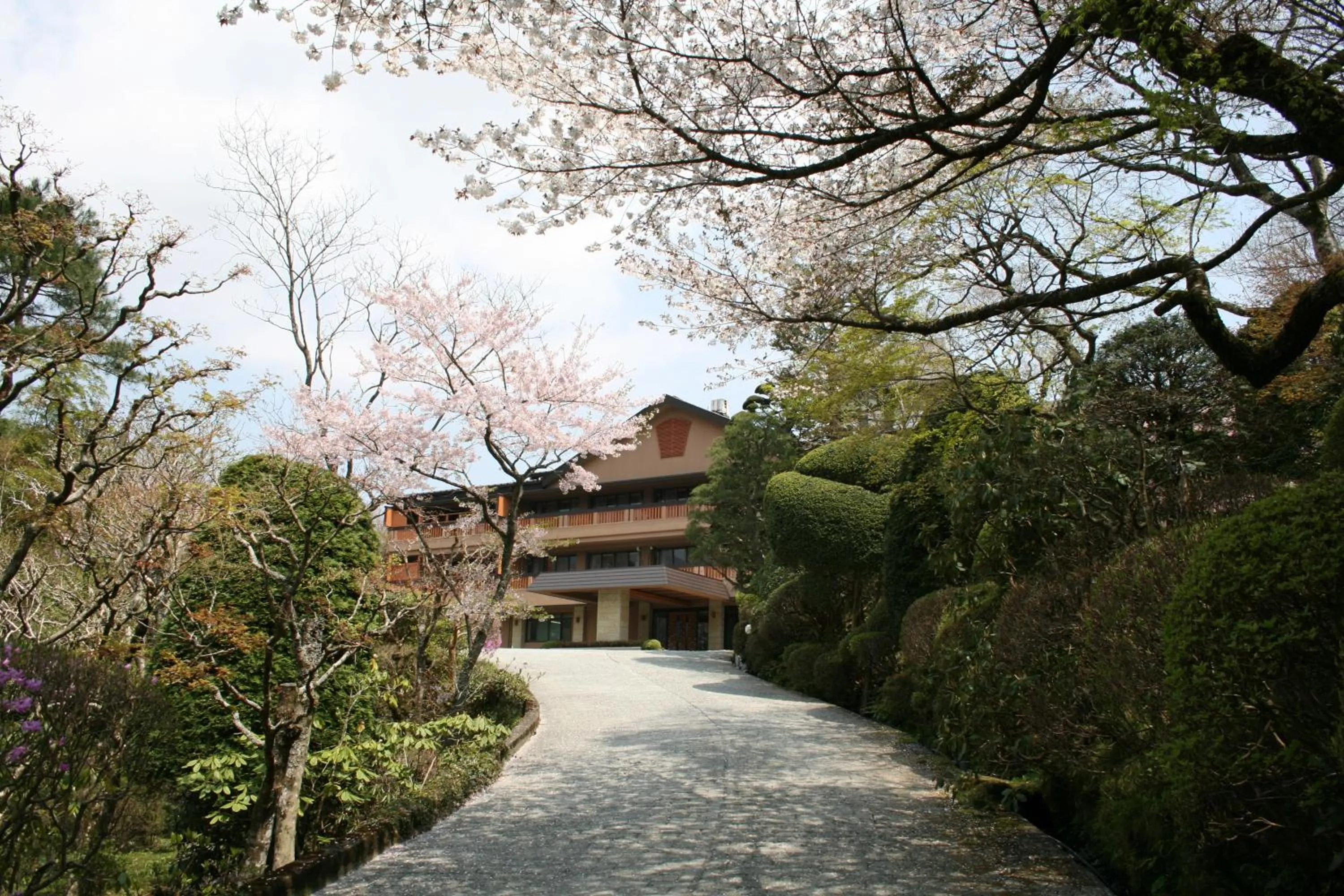 Facade/entrance in Senkyoro