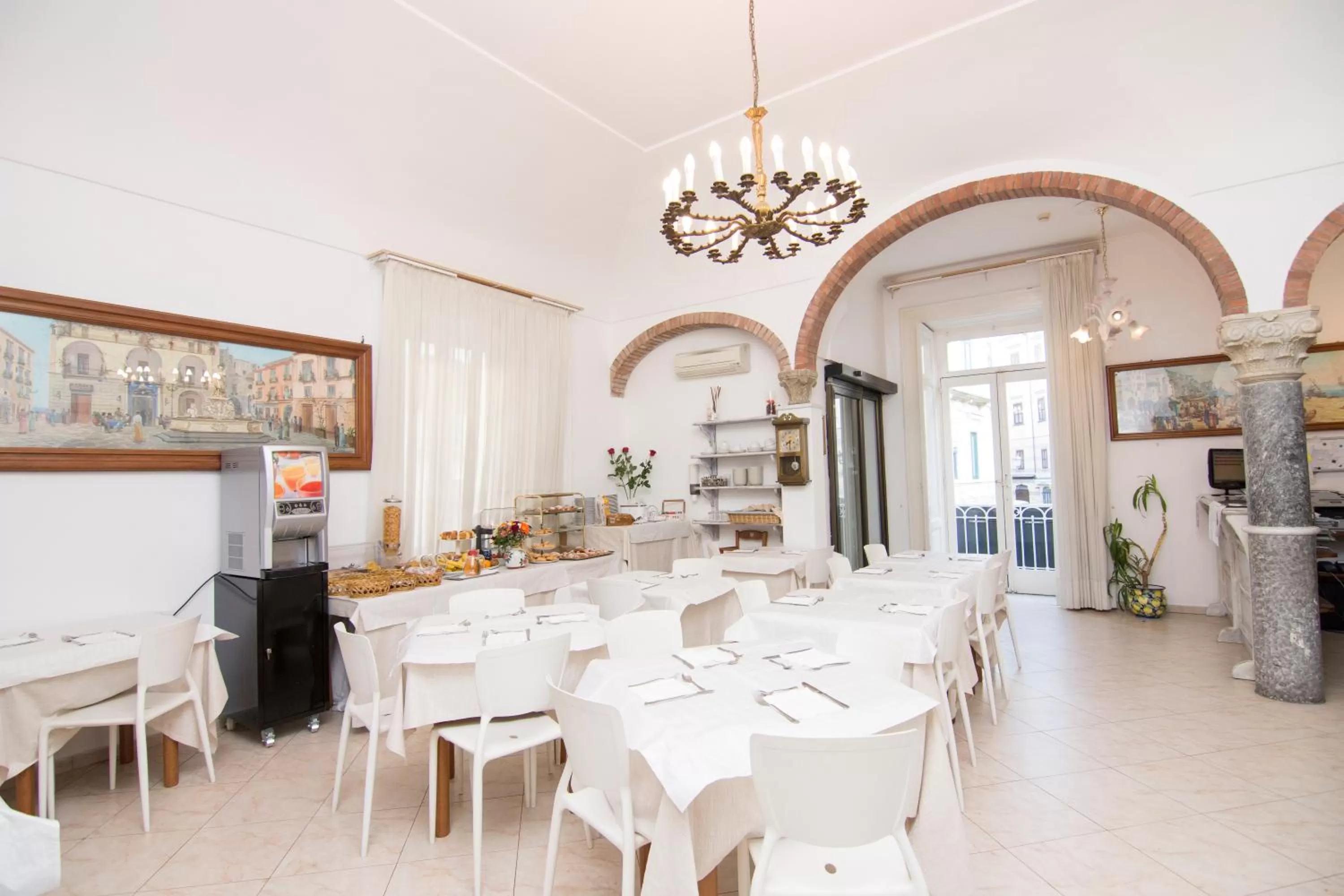 Breakfast in Hotel Fontana