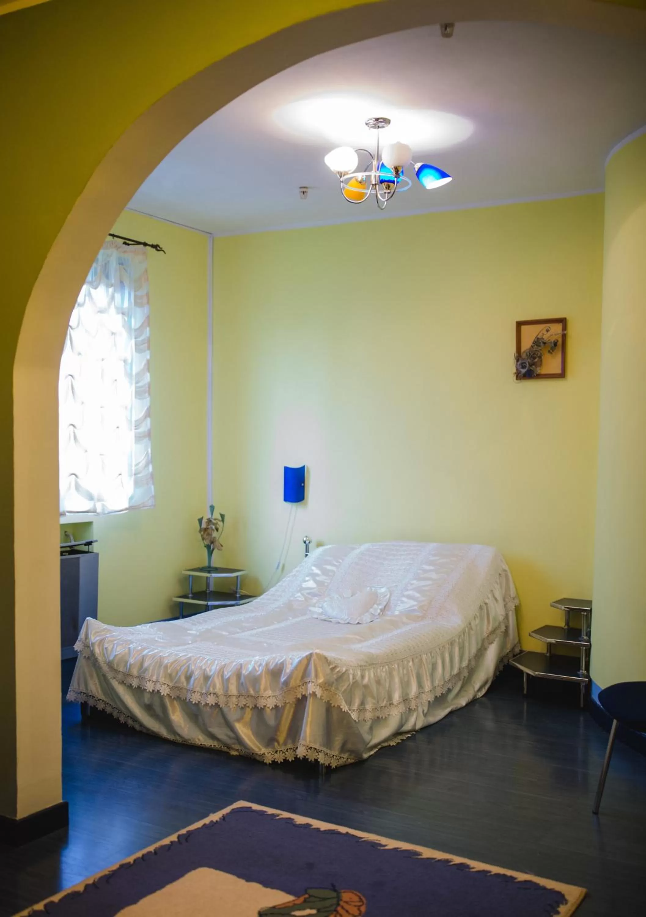 Bed in Kolyba Opryshkiv