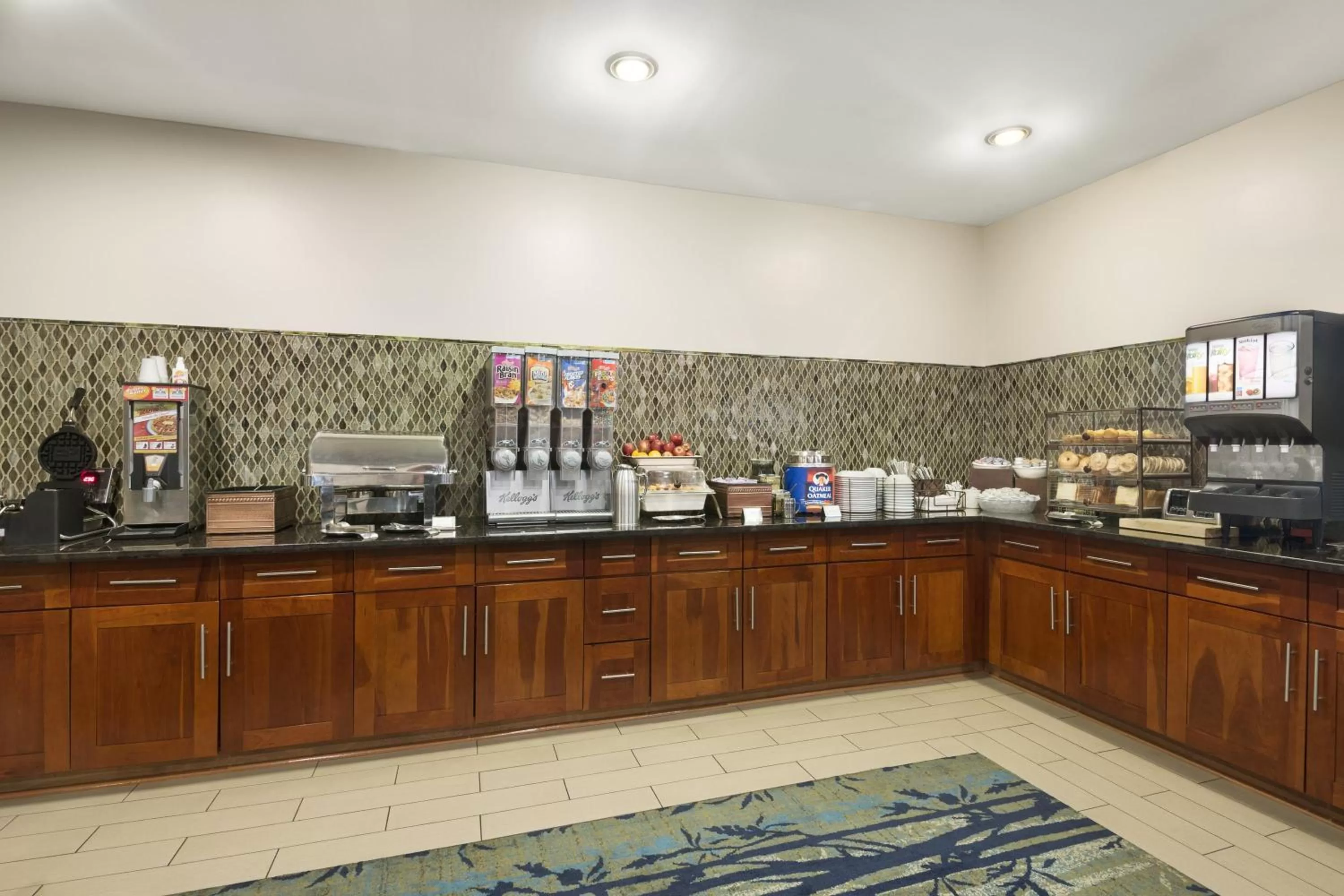 Continental breakfast in Country Inn & Suites by Radisson, Washington Dulles International Airport, VA