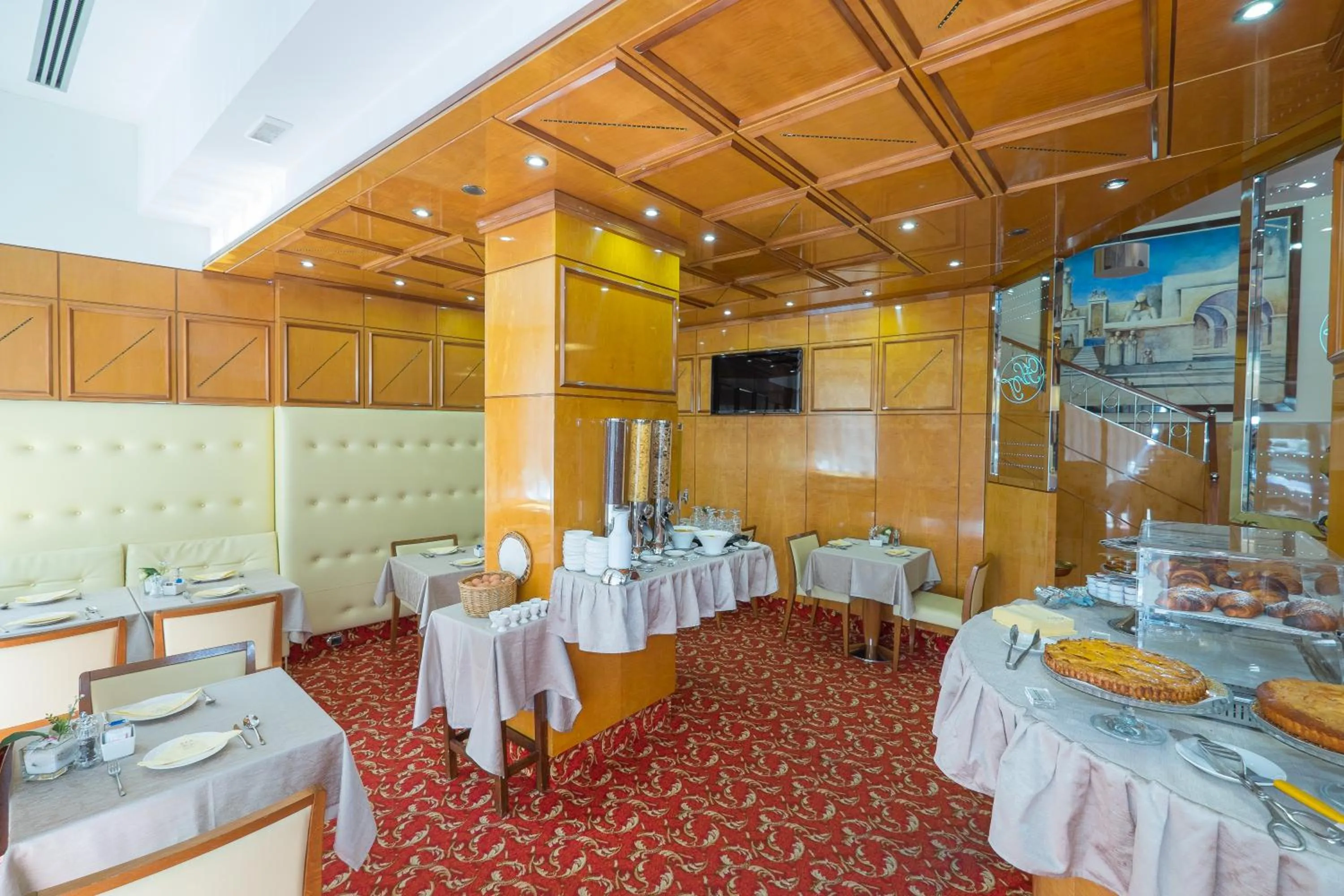 Communal lounge/ TV room in Hotel Teco