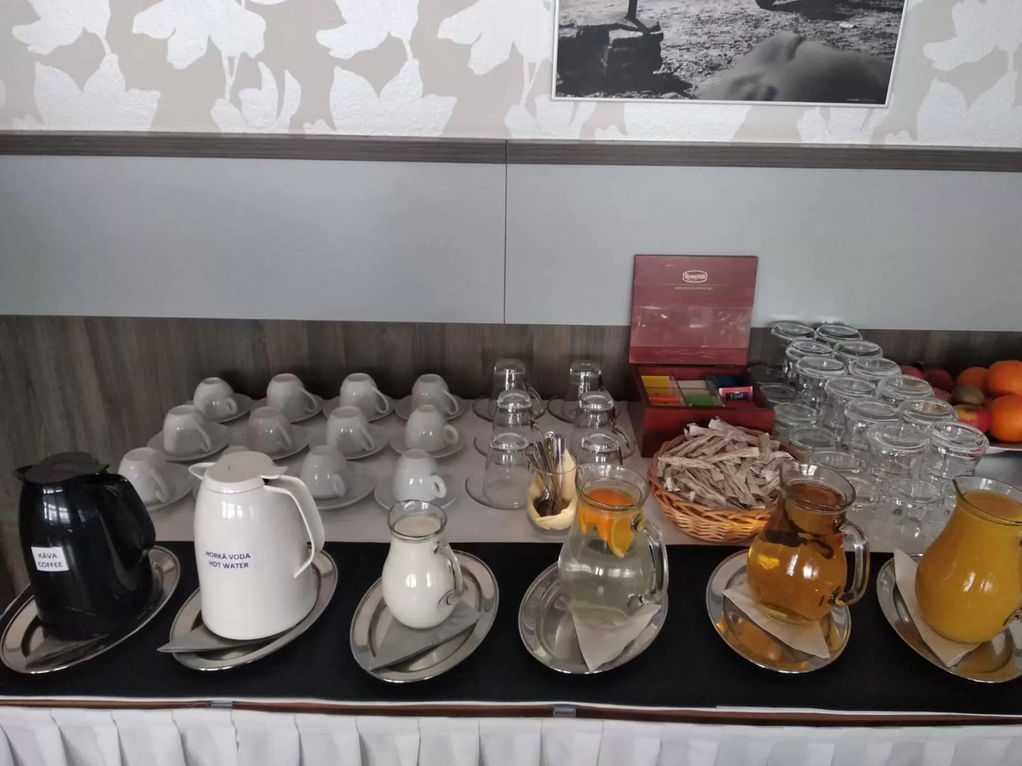 Breakfast in Hotel Monde