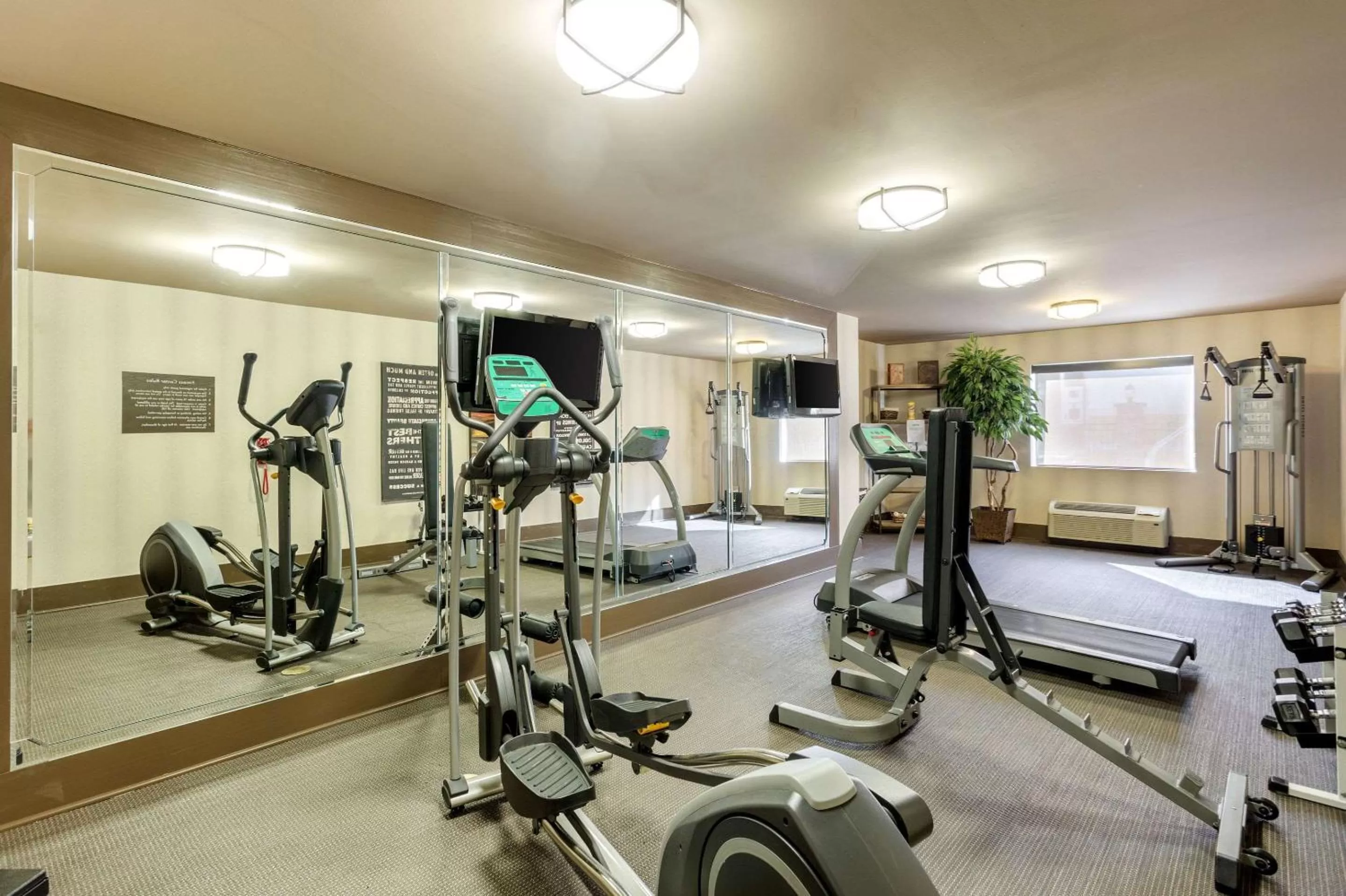 Fitness centre/facilities in Comfort Inn Tupelo Central