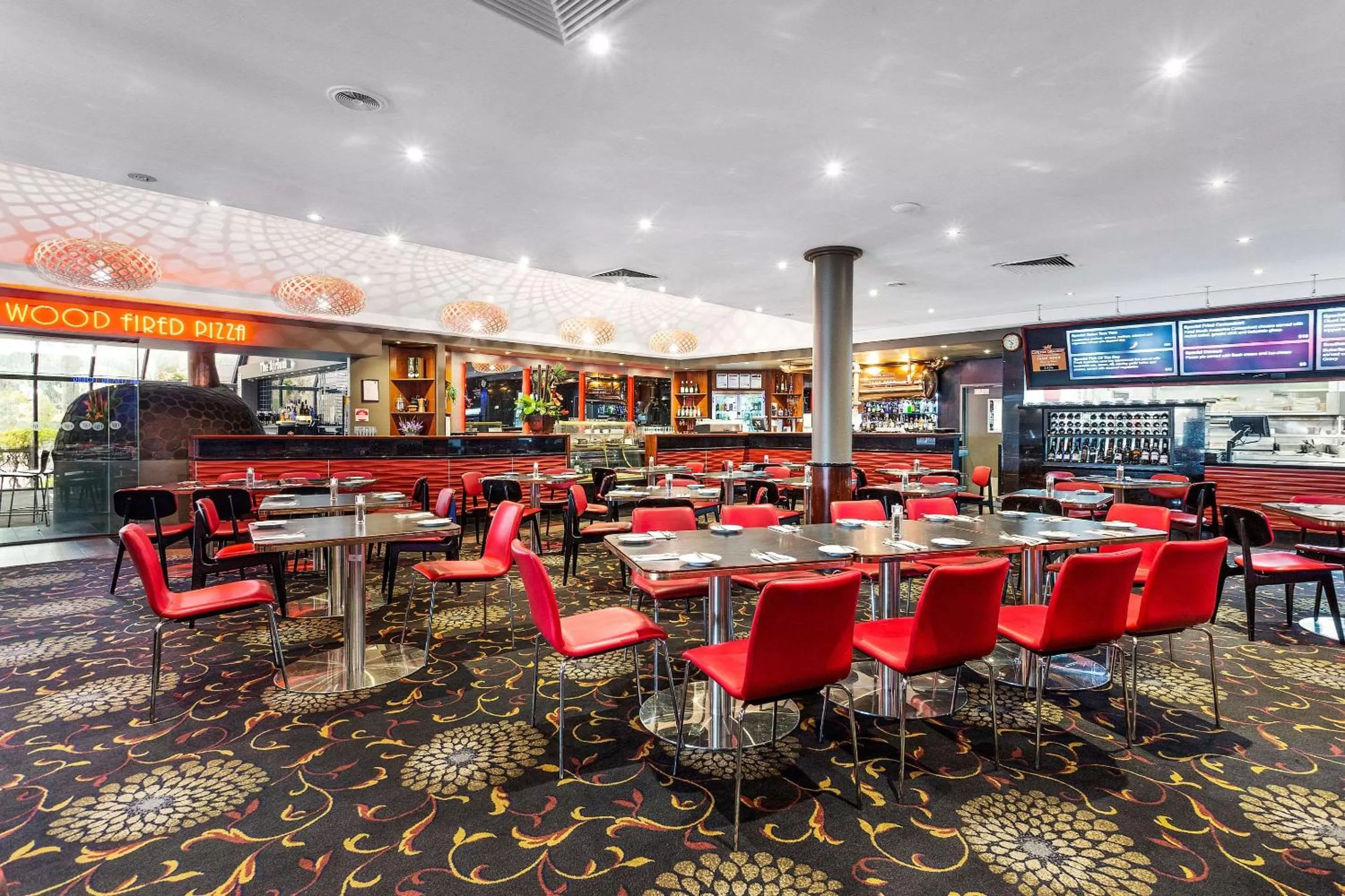 Restaurant/places to eat in Quality Hotel Taylors Lakes