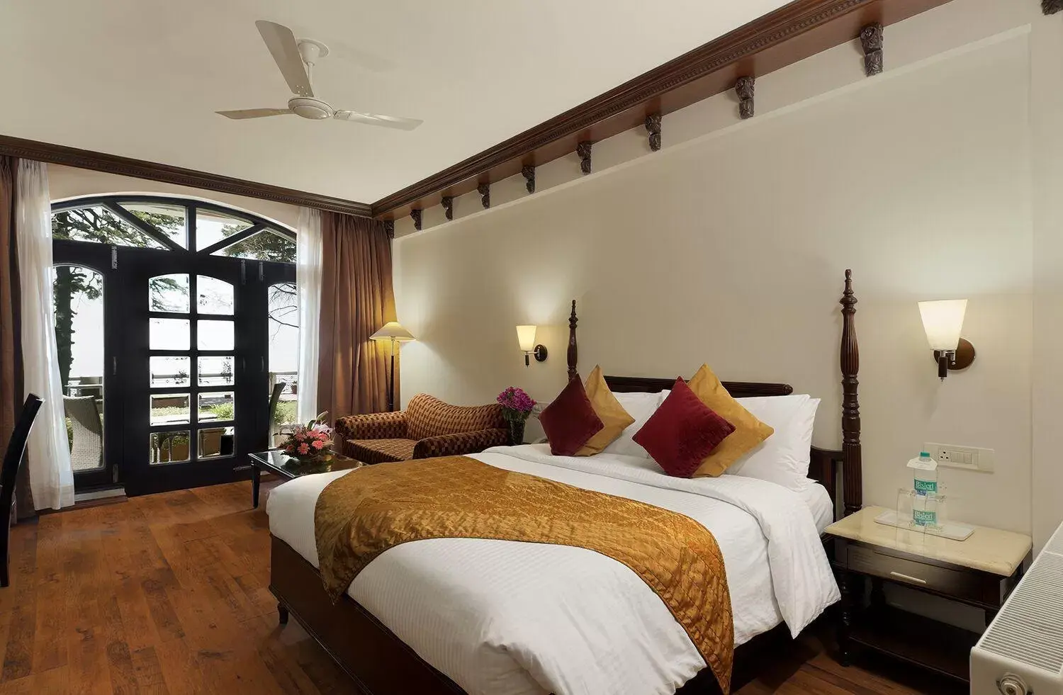 1 Queen Bed, Garden Valley View, Non-Smoking in Ramada by Wyndham Mussoorie Mall Road 1 Queen Bed, Garden Valley View, Non-Smoking in Ramada by Wyndham Mussoorie Mall Road
