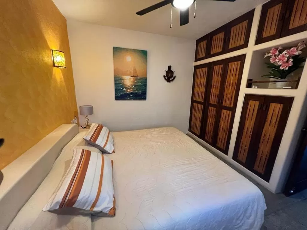 Bed in Ceiba Studios