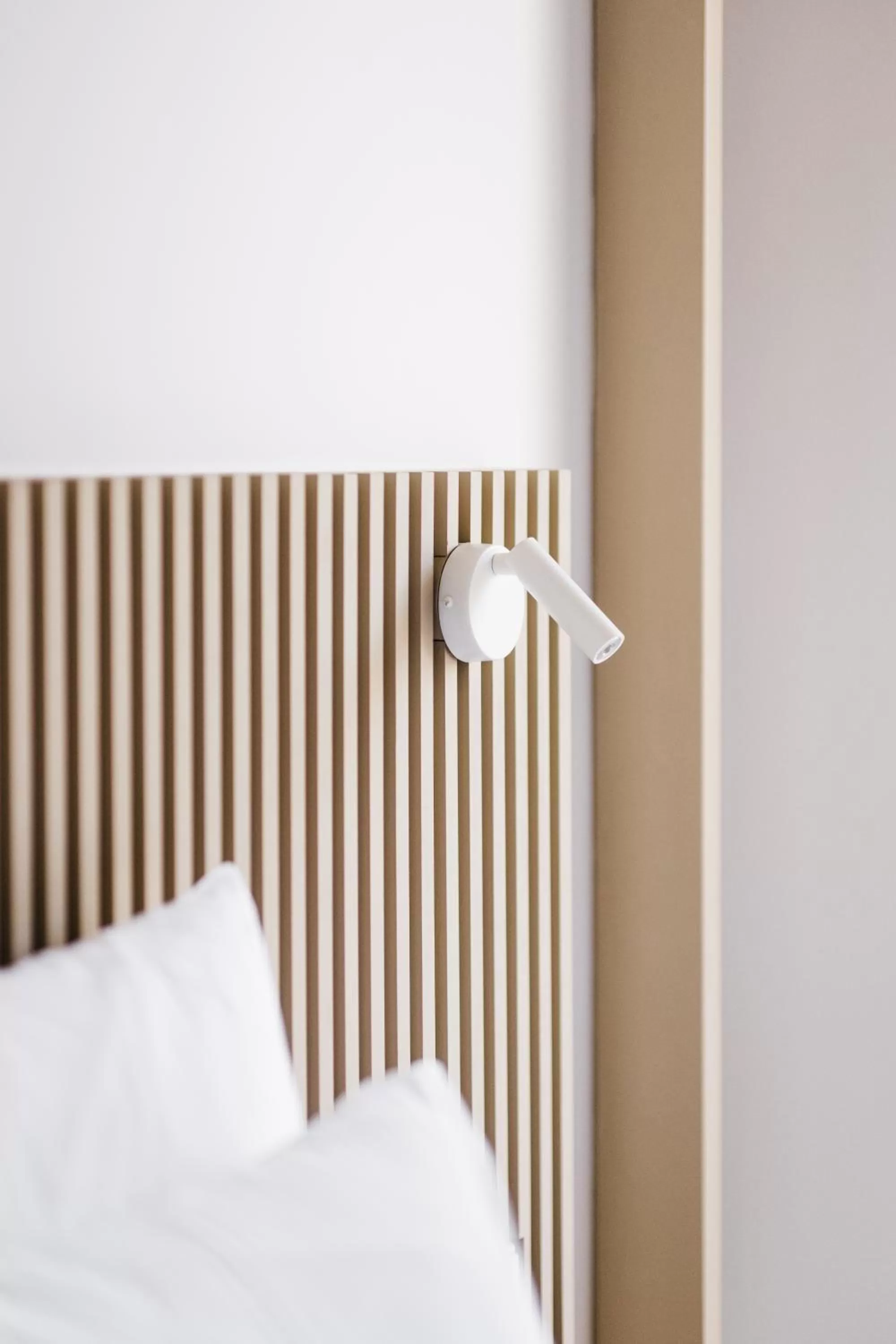 Decorative detail, Bed in Memmo Baleeira - Design Hotels