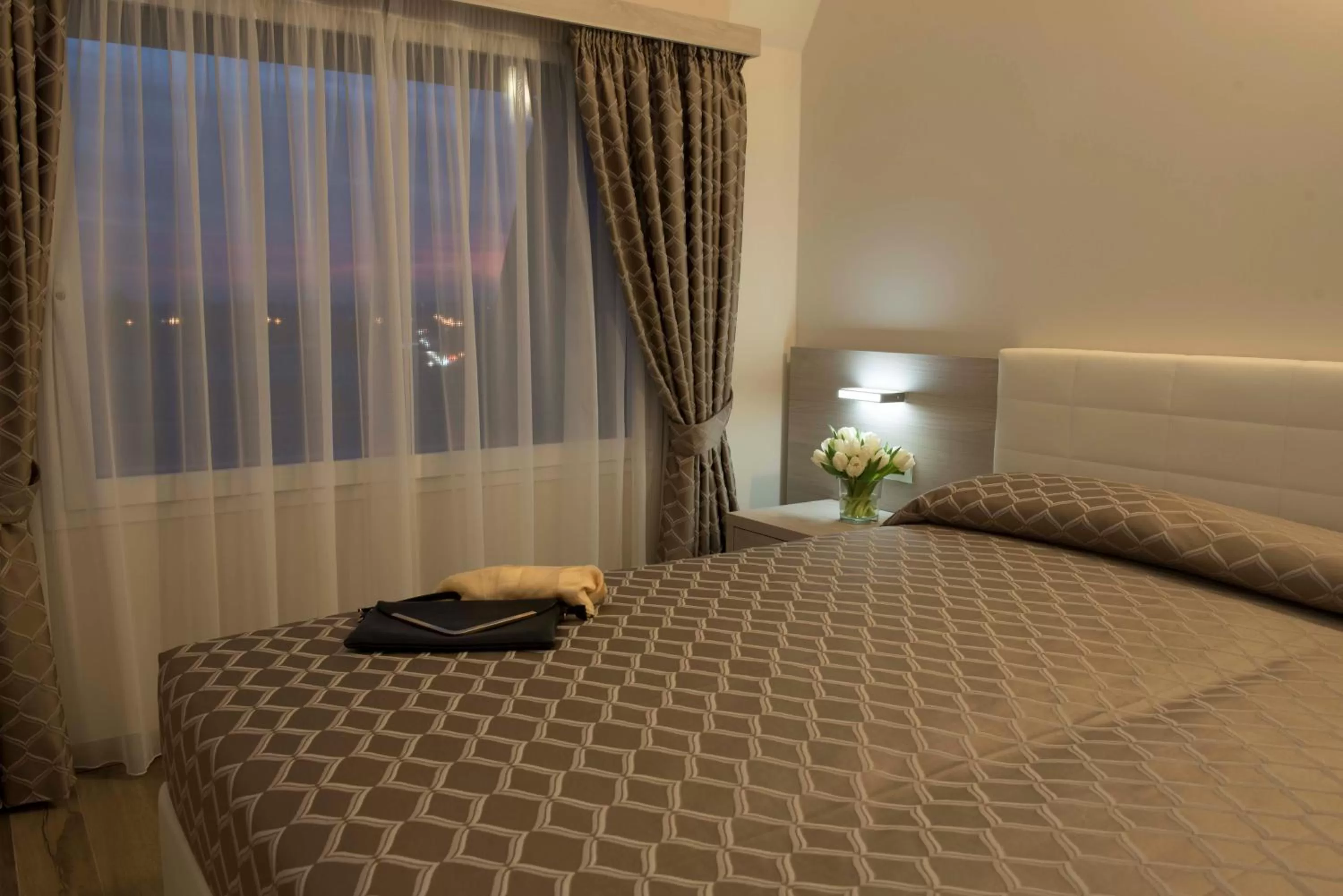 Bedroom, Bed in Expo Hotel Milan