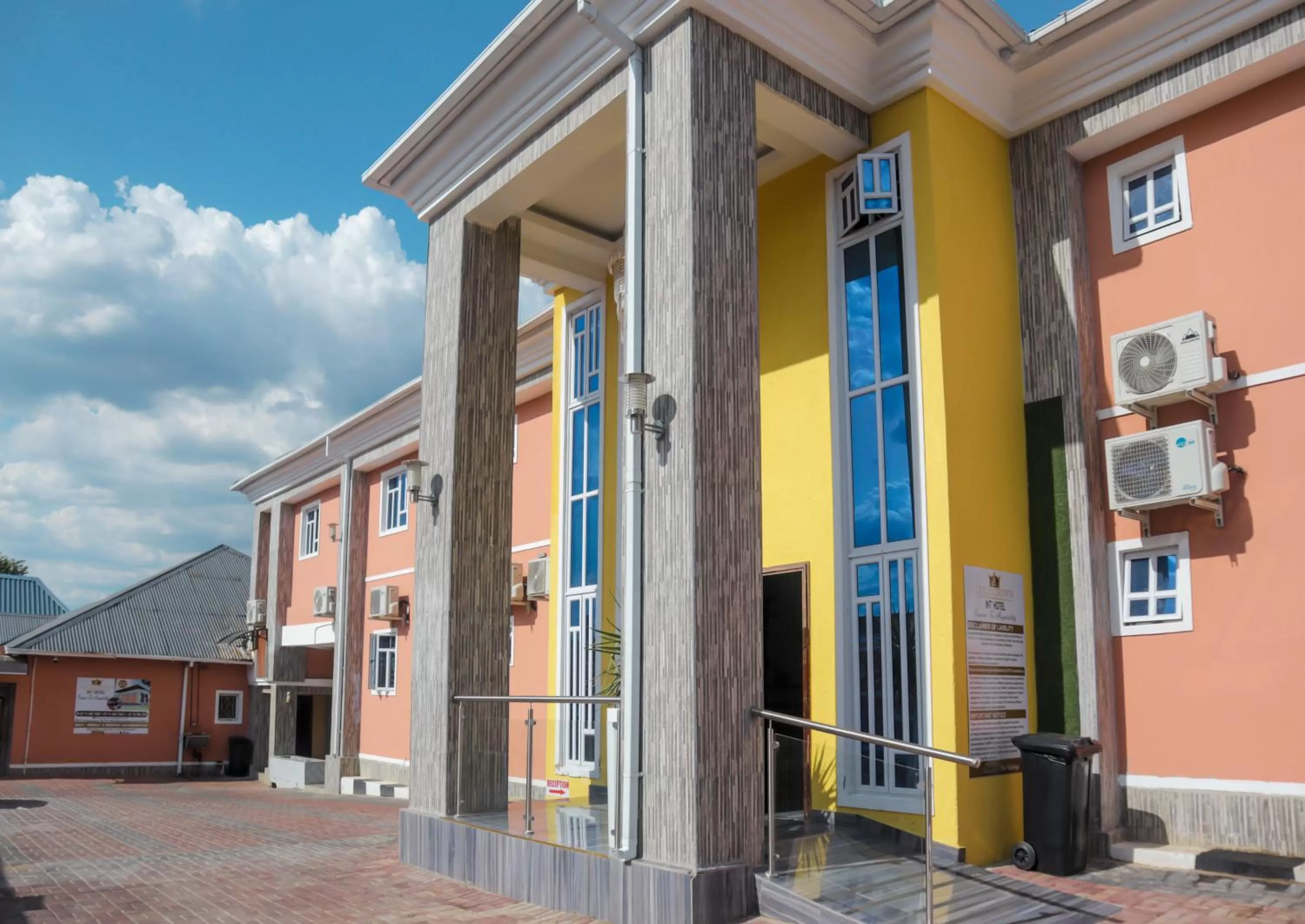 Property building in Gold Crown International Hotel Johannesburg