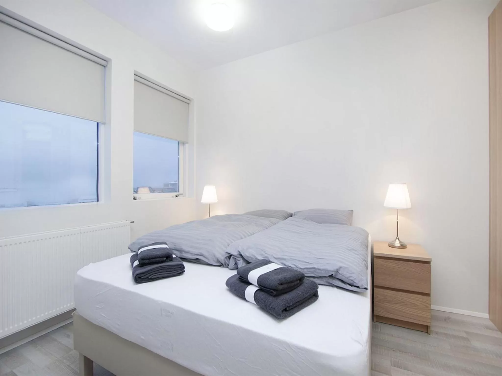 Day, Bed in KEF Guesthouse by Keflavík airport