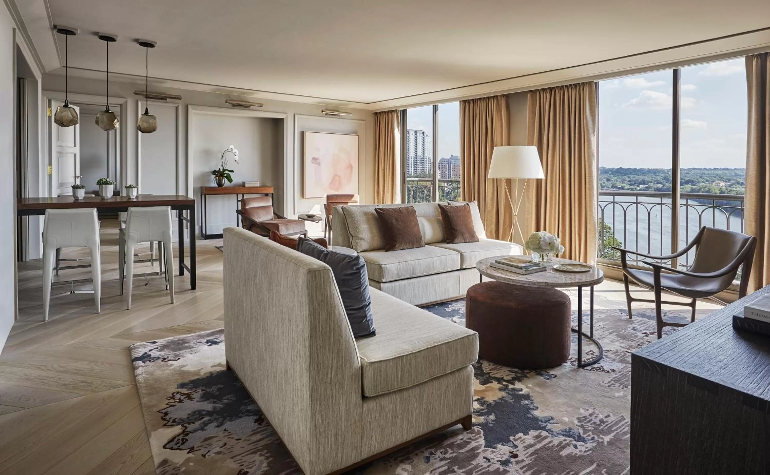 Living room in Four Seasons Hotel Austin