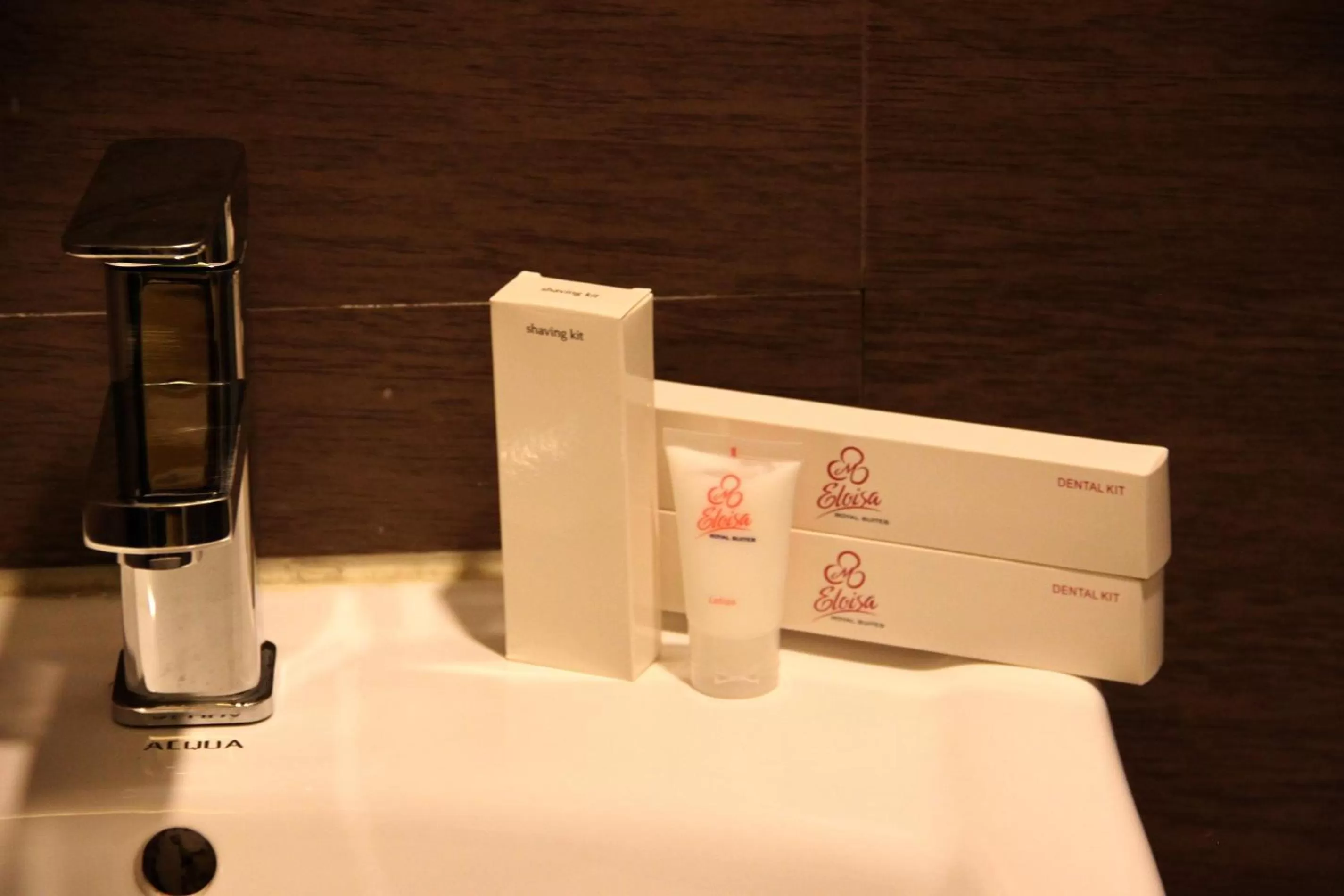 Bathroom in Eloisa Royal Suites