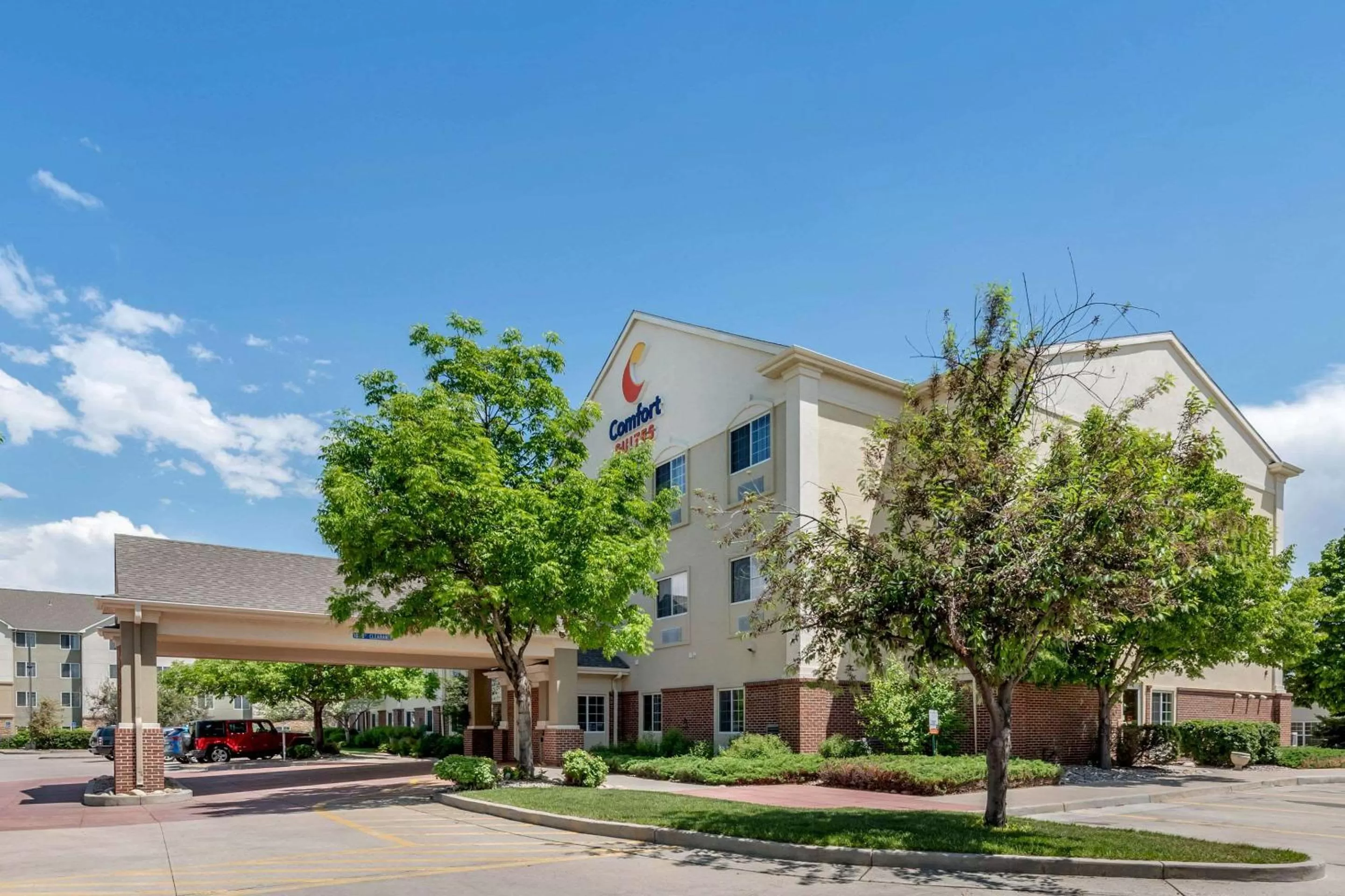 Property building in Comfort Suites Fort Collins Near University