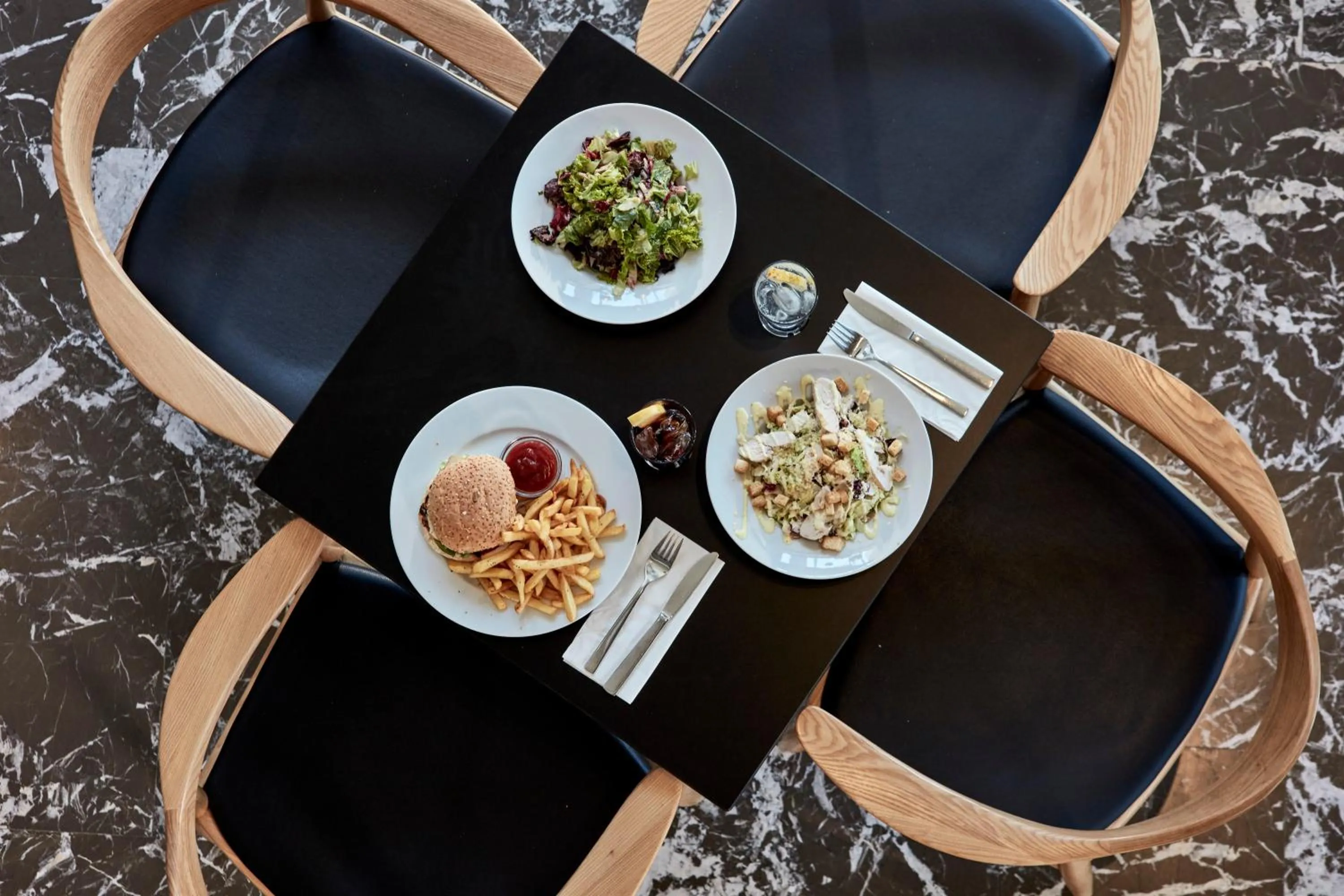 Restaurant/places to eat in Candia Hotel