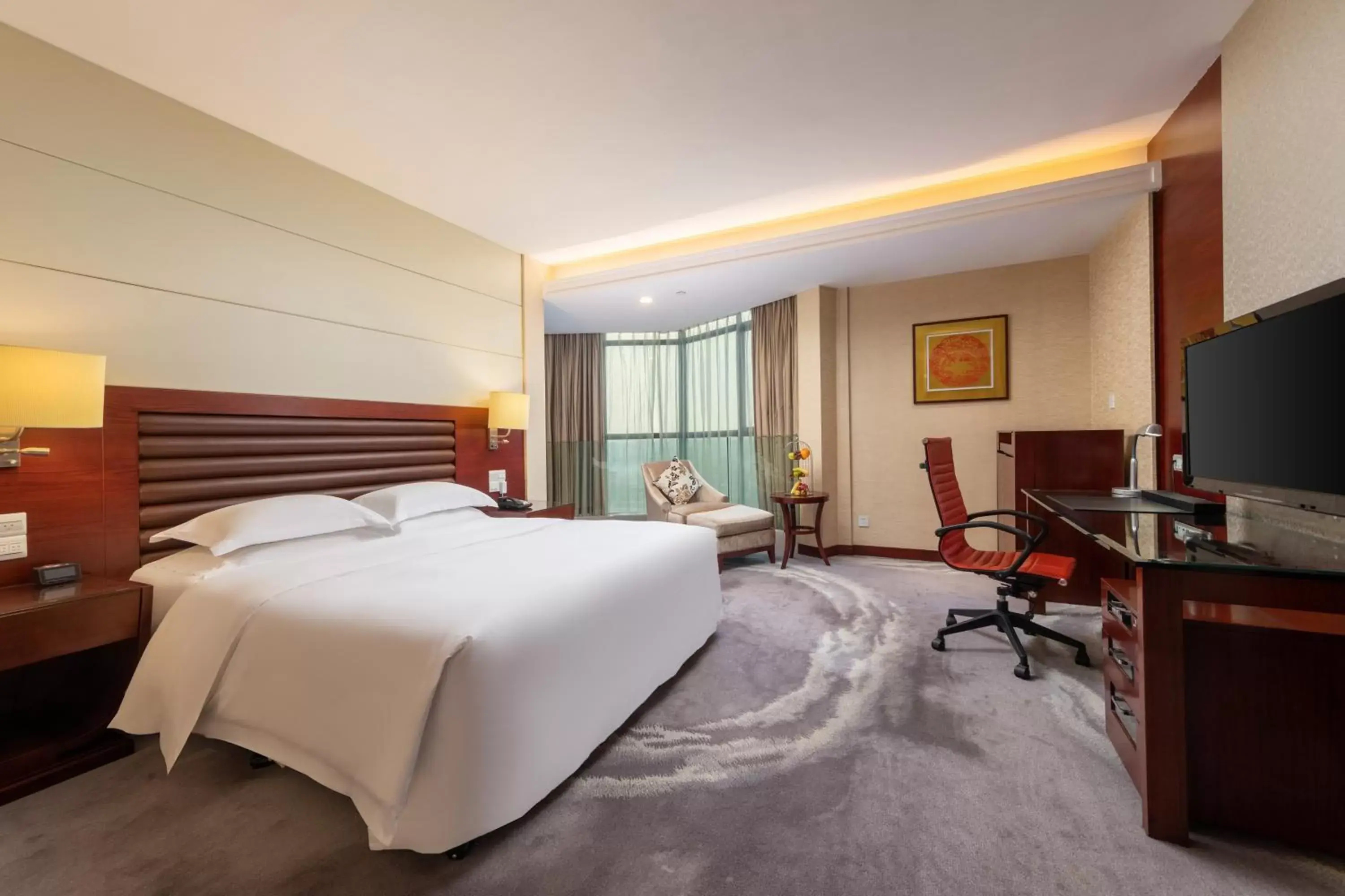 Premium King Room - Lounge Access in Crowne Plaza Foshan by IHG - Canton Fair free shuttle bus Premium King Room - Lounge Access in Crowne Plaza Foshan by IHG - Canton Fair free shuttle bus