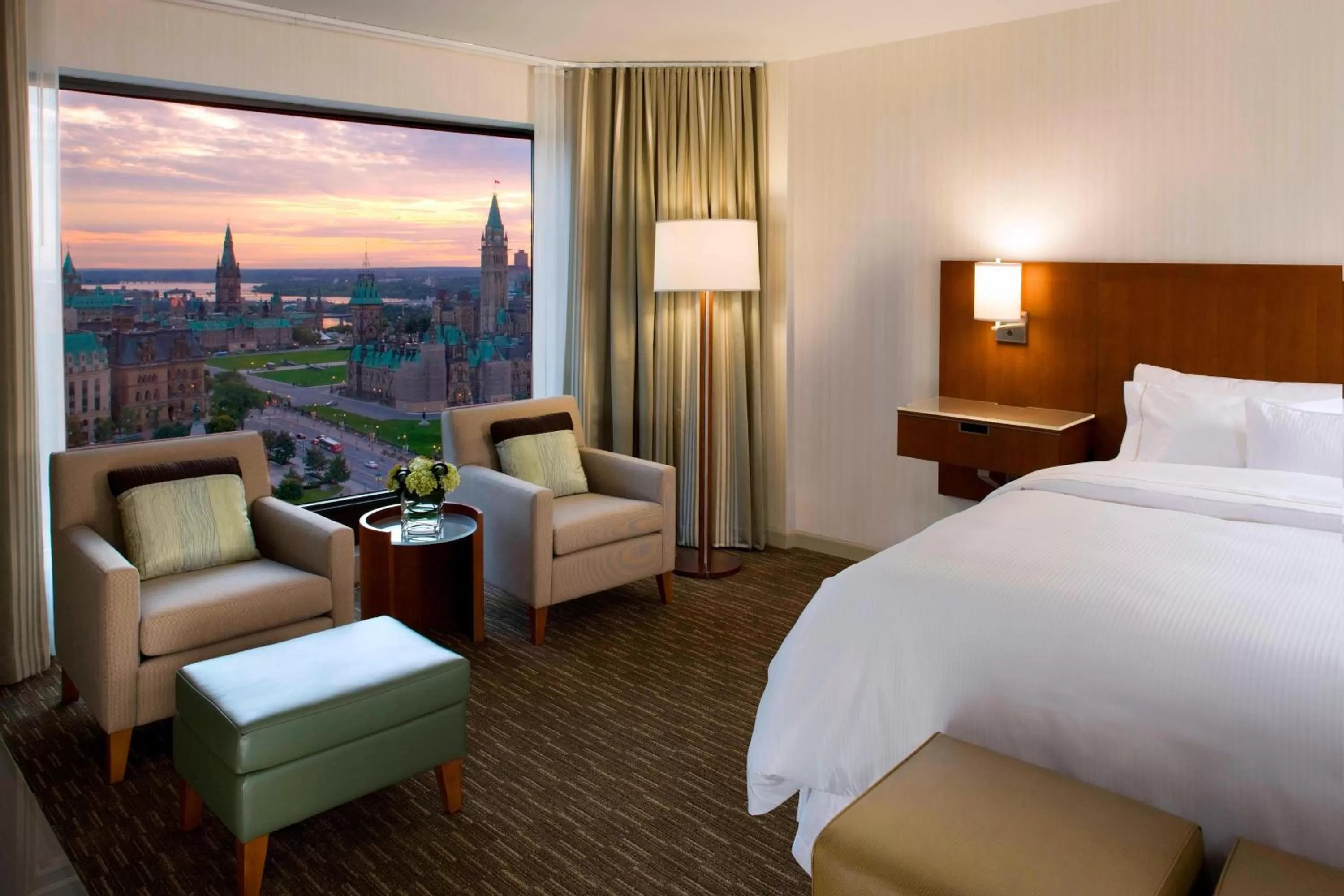 Photo of the whole room, Bed in The Westin Ottawa