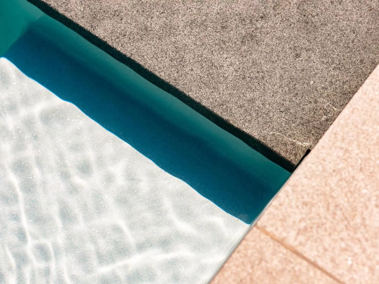 Swimming Pool in B&B Welness Sport and Pleasure