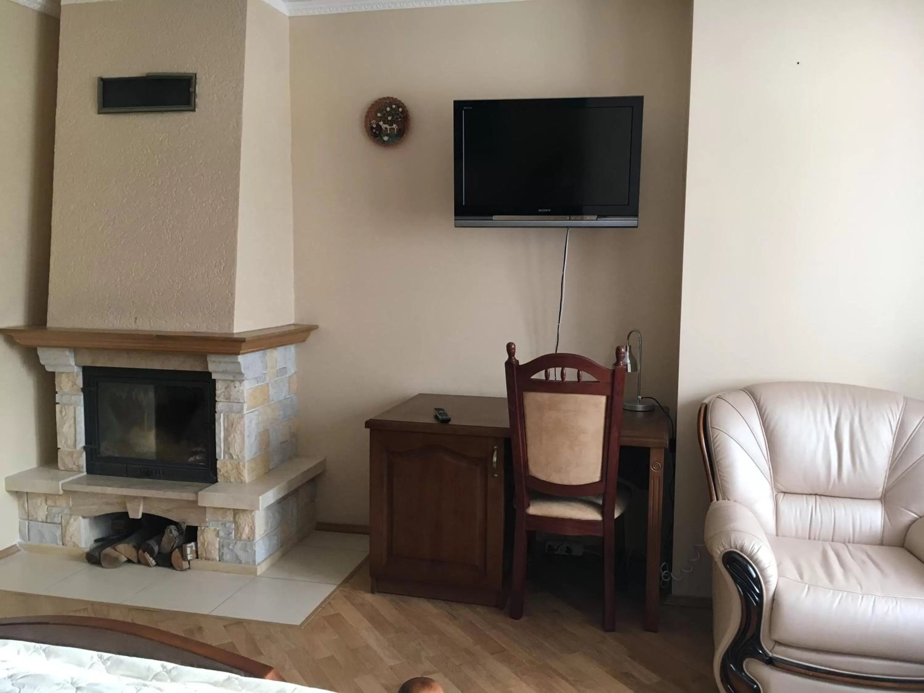 Seating Area in Red Stone