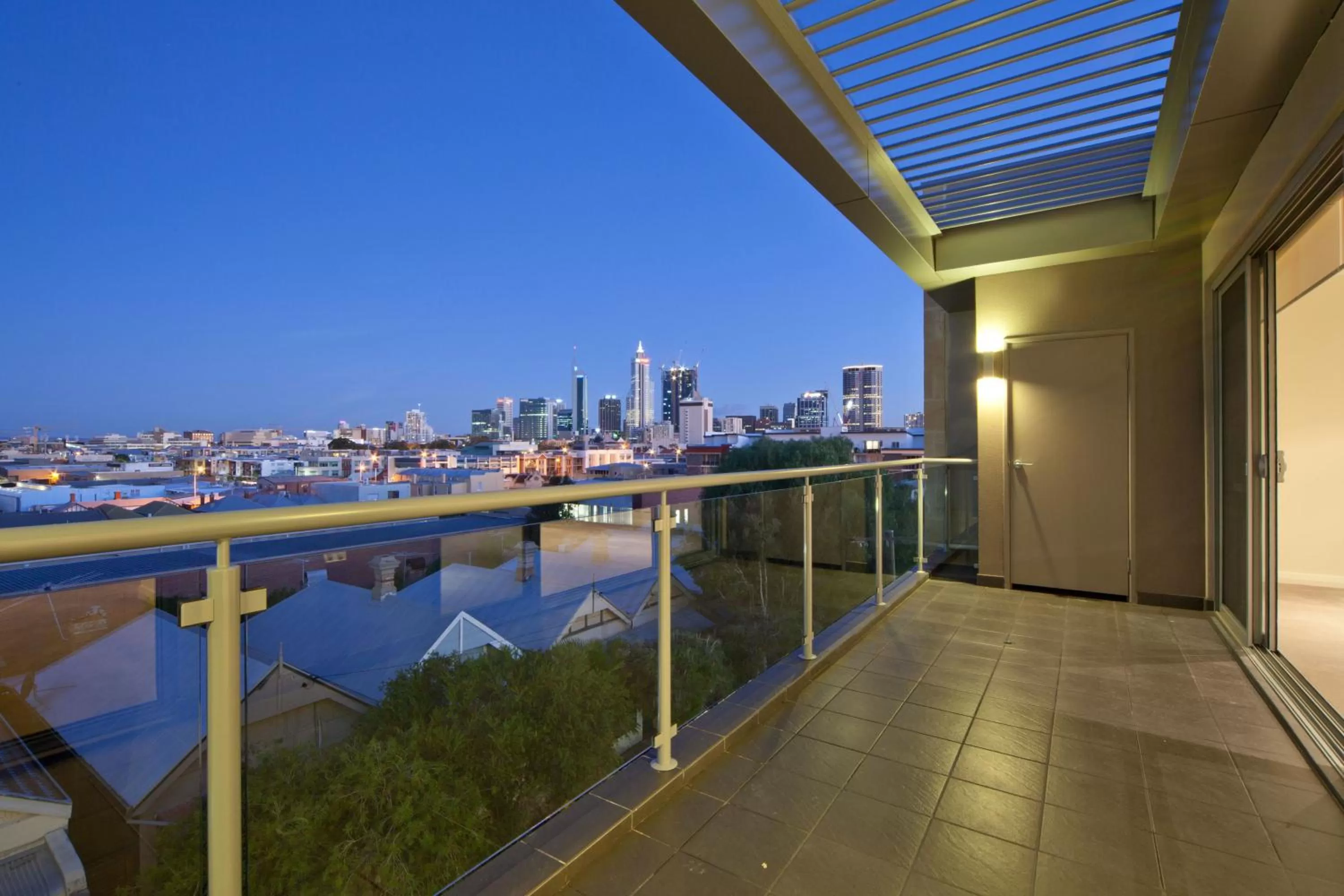 Night in Zappeion Apartments