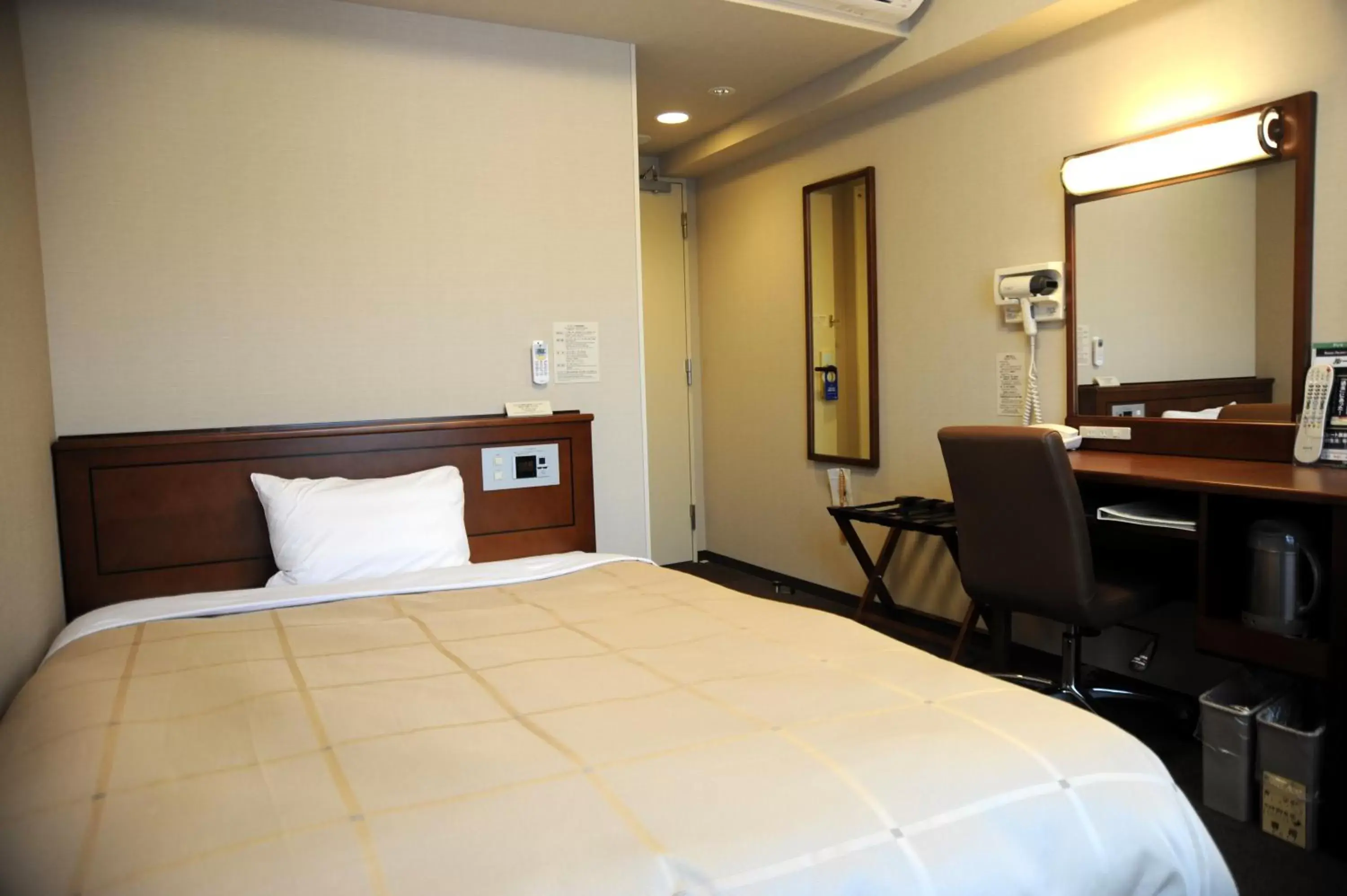 Single Room - single occupancy - Smoking in Hotel Route-Inn Ena Single Room - single occupancy - Smoking in Hotel Route-Inn Ena