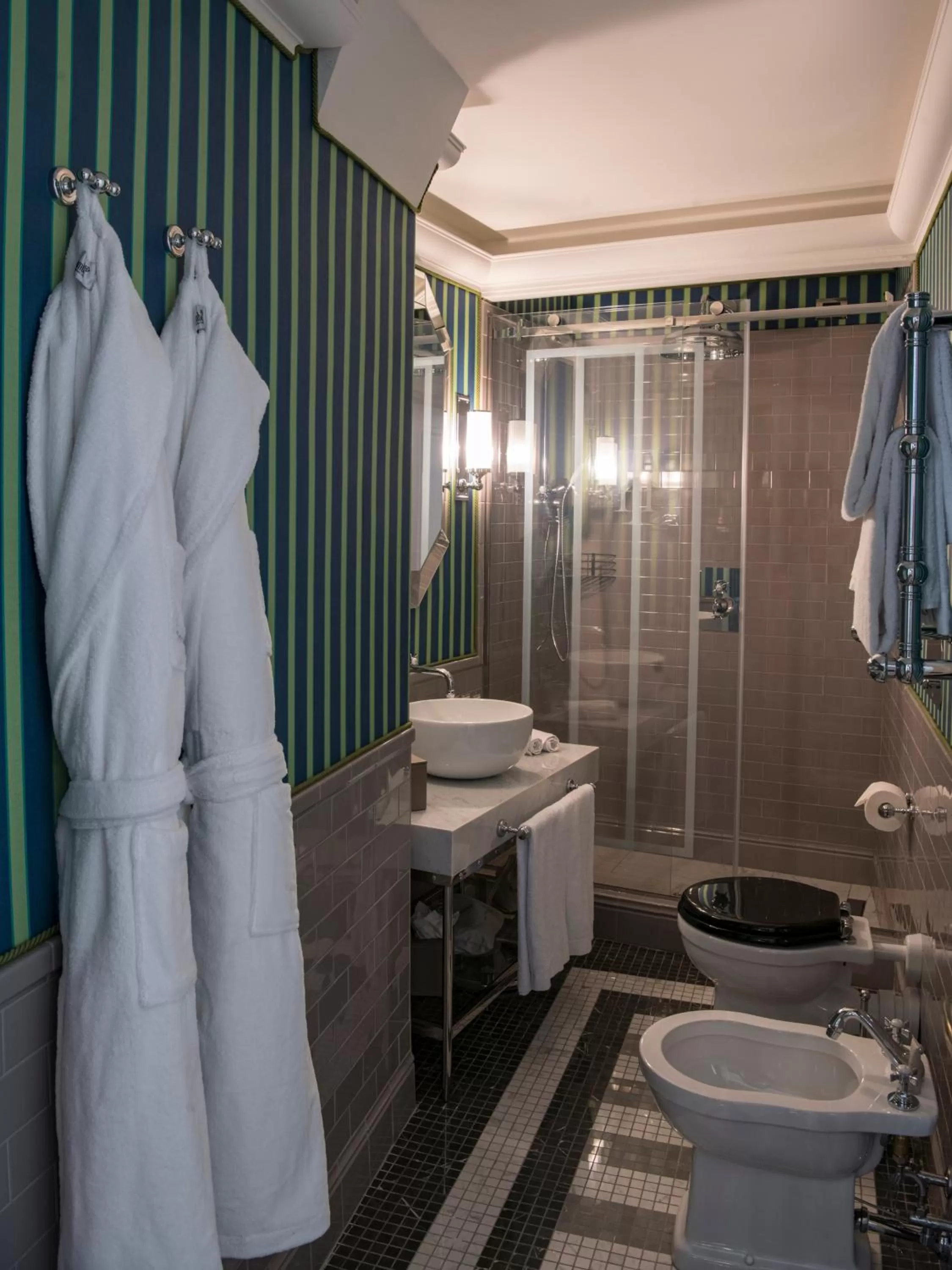 Bathroom in IL Tornabuoni The Unbound Collection by Hyatt