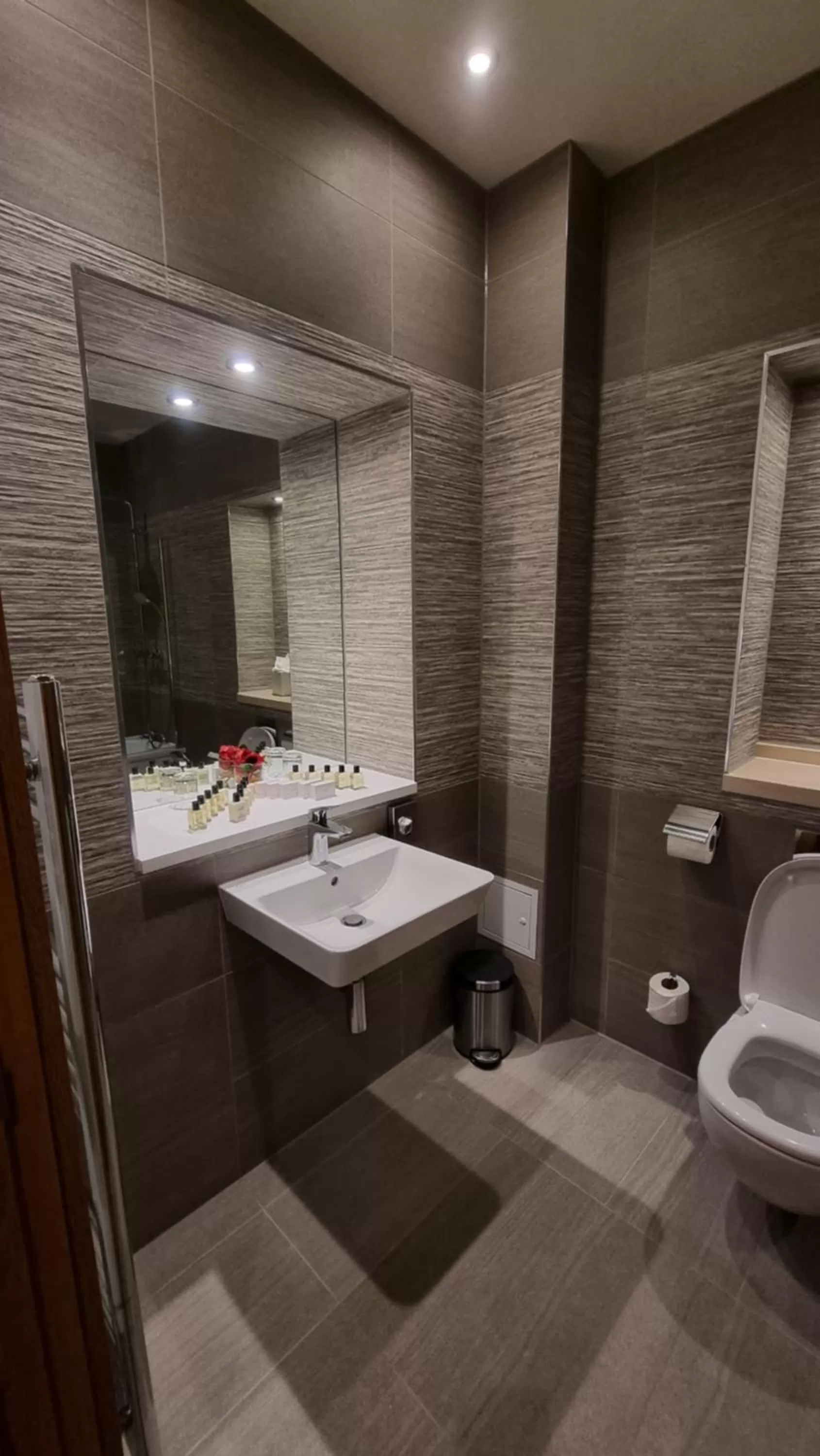 Bathroom in The Park City Grand Plaza Kensington Hotel