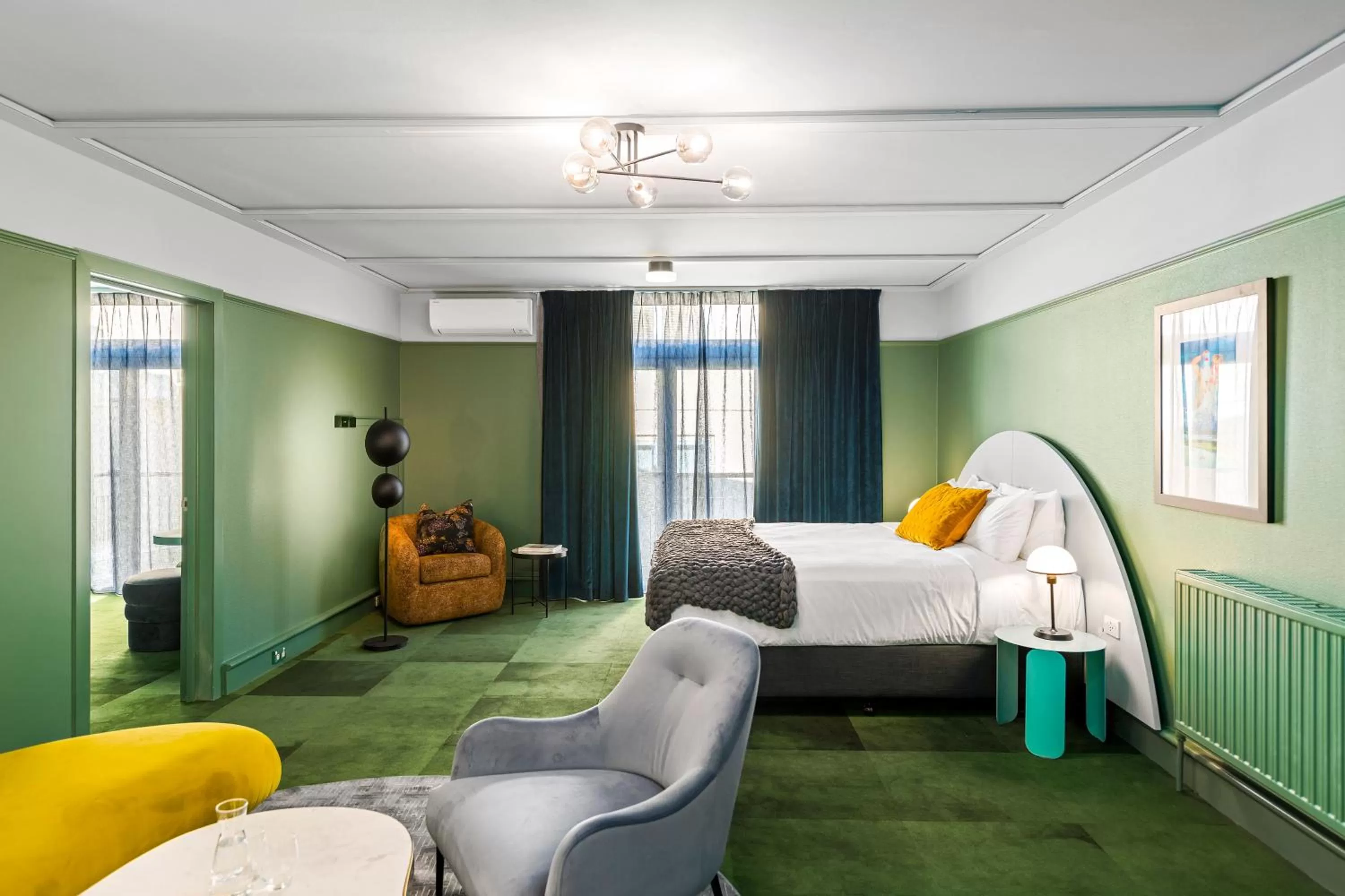 Bedroom, Bed in The Central Hotel Queenstown, A Naumi Chapter